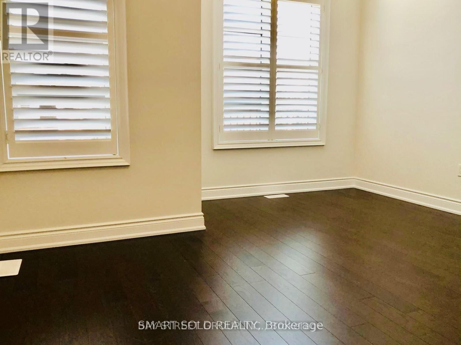 3221 POST ROAD Image 11