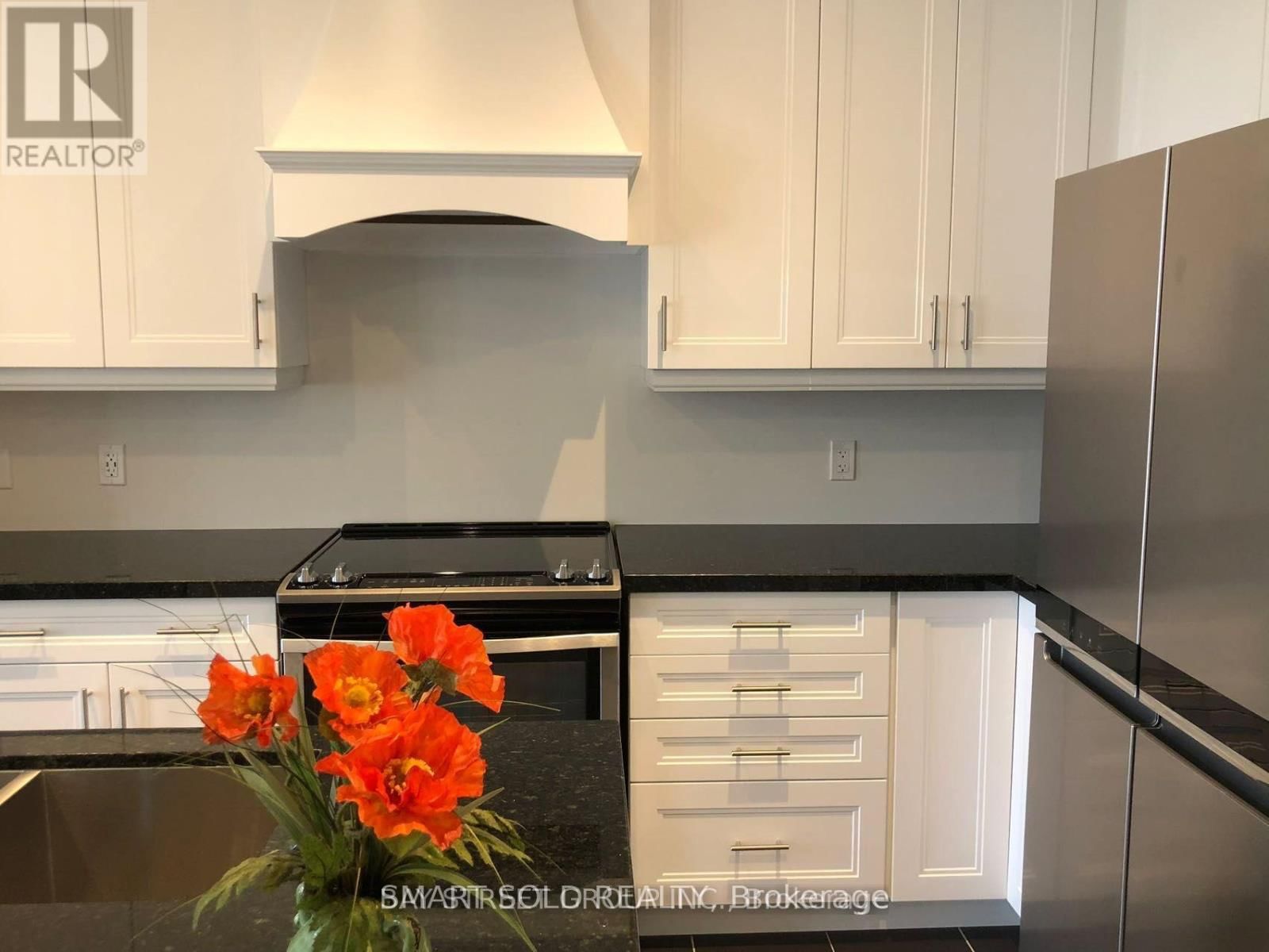 3221 POST ROAD Image 6