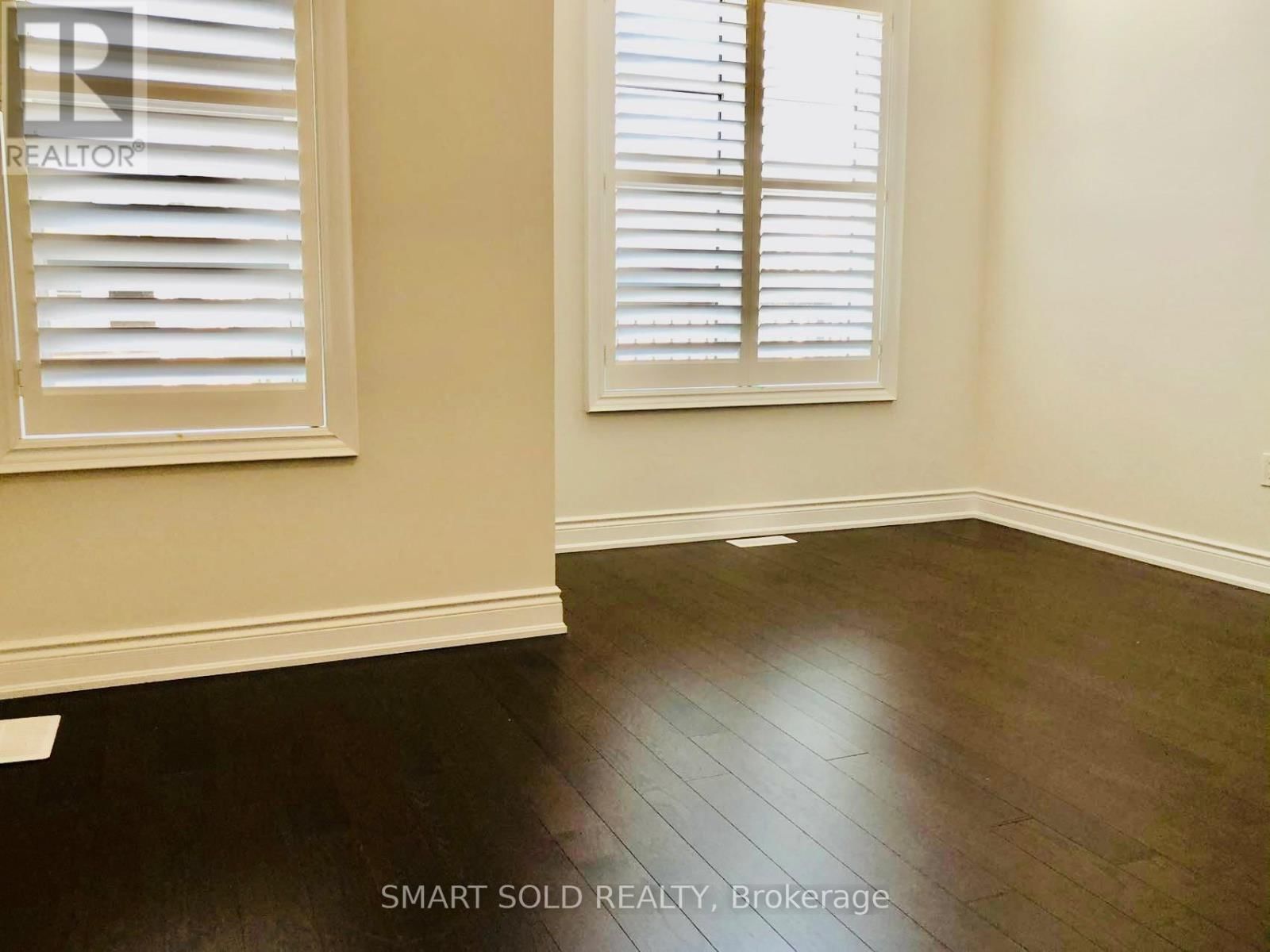 3221 POST ROAD Image 8