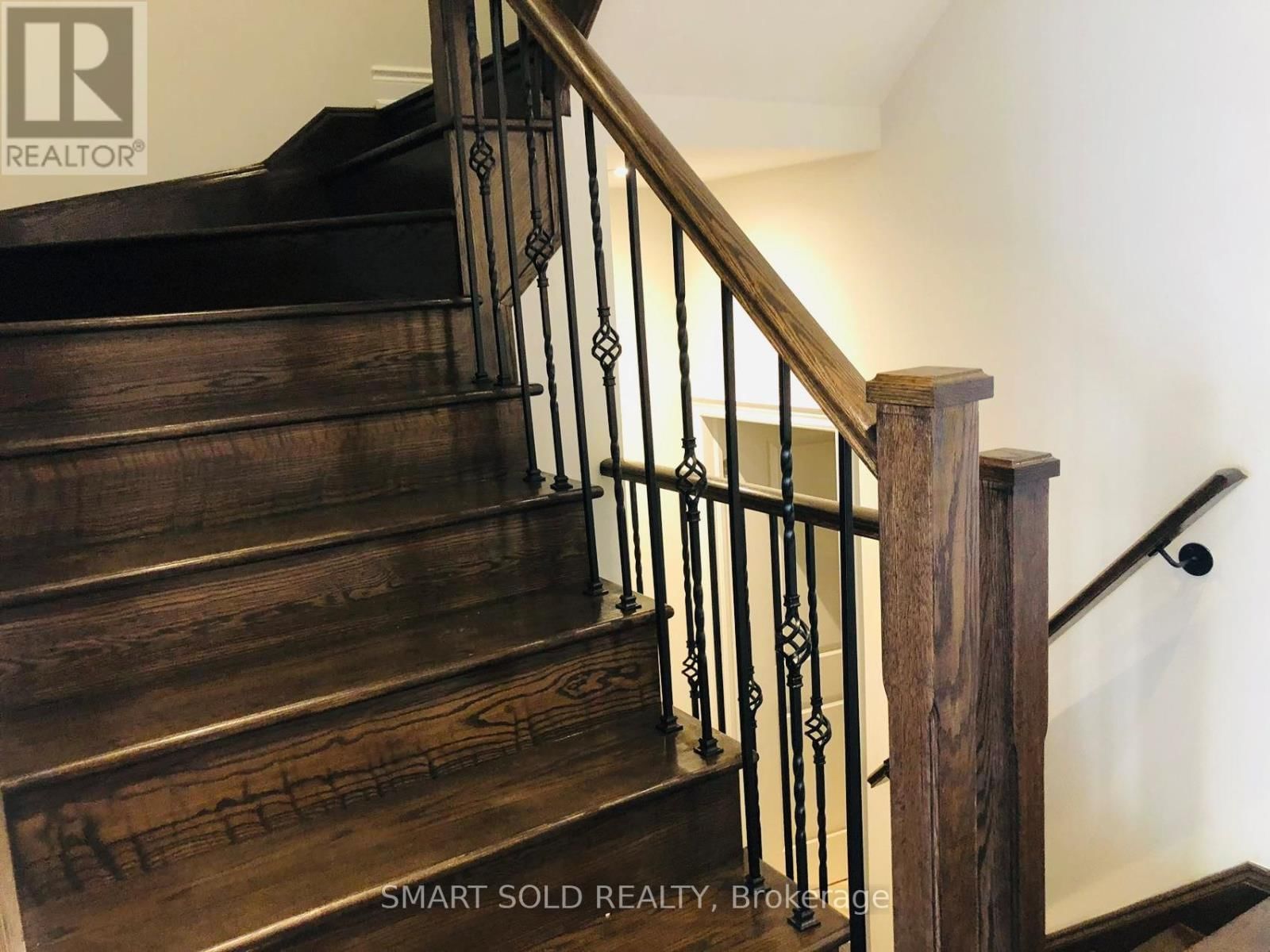 3221 POST ROAD Image 9