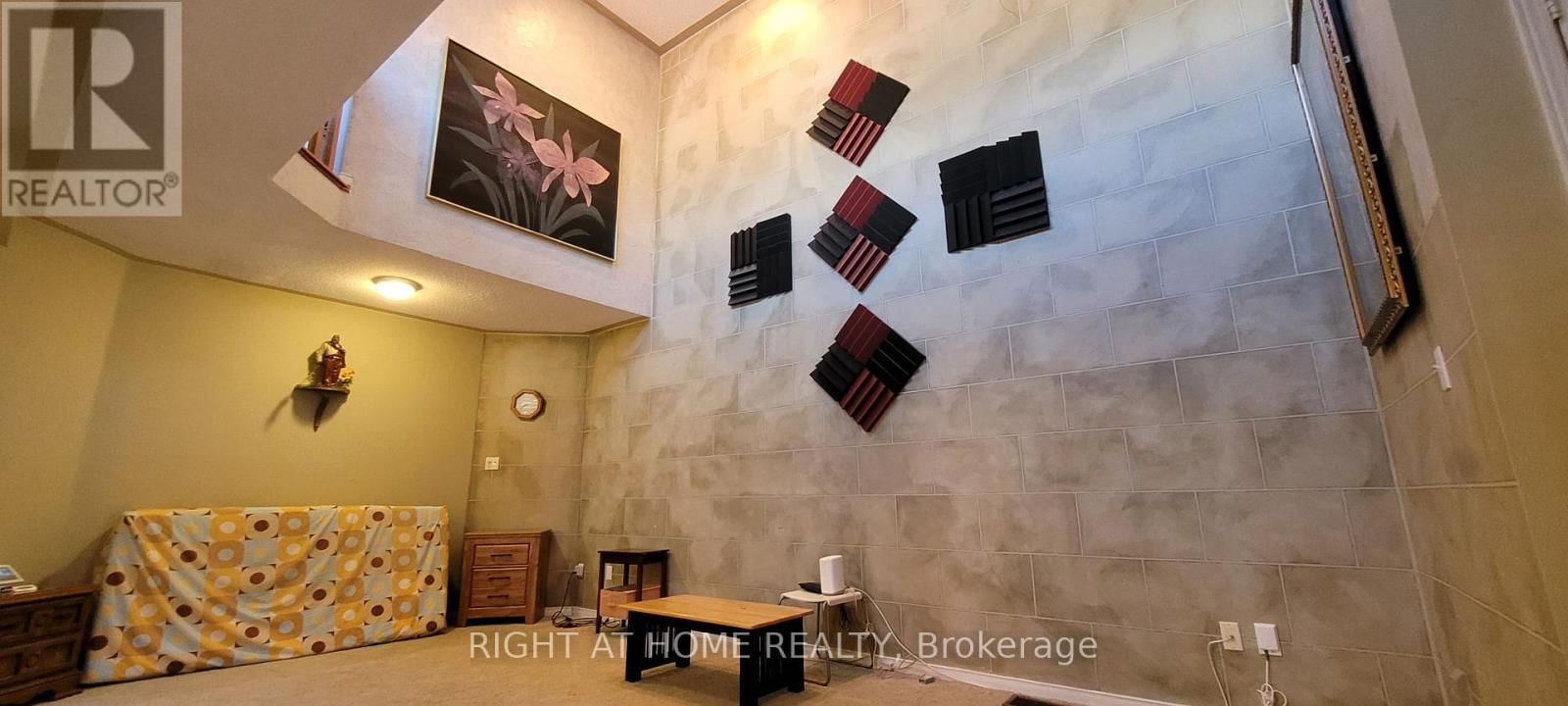 377 TURNBERRY CRESCENT Image 10