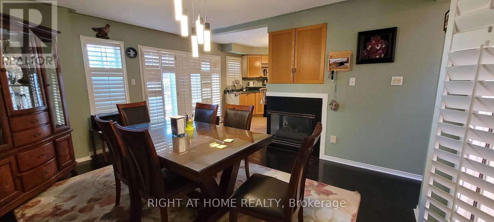 377 TURNBERRY CRESCENT Image 12