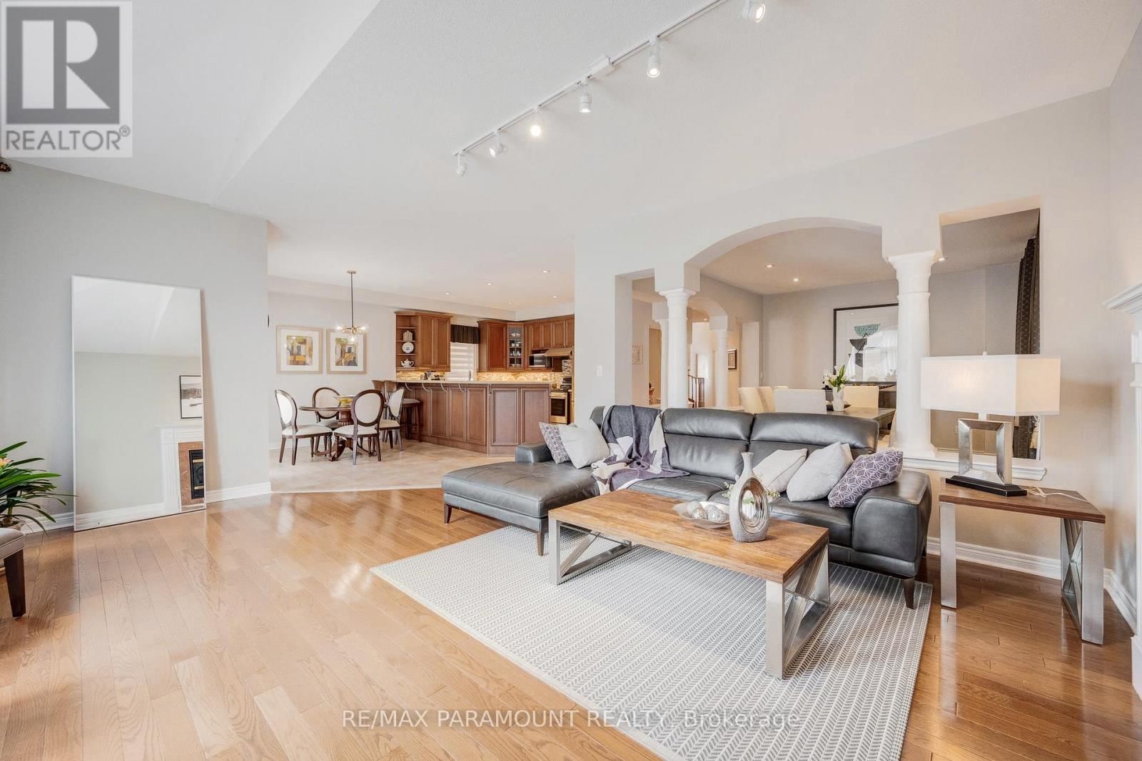 1122 LAMPLIGHT WAY Image 16