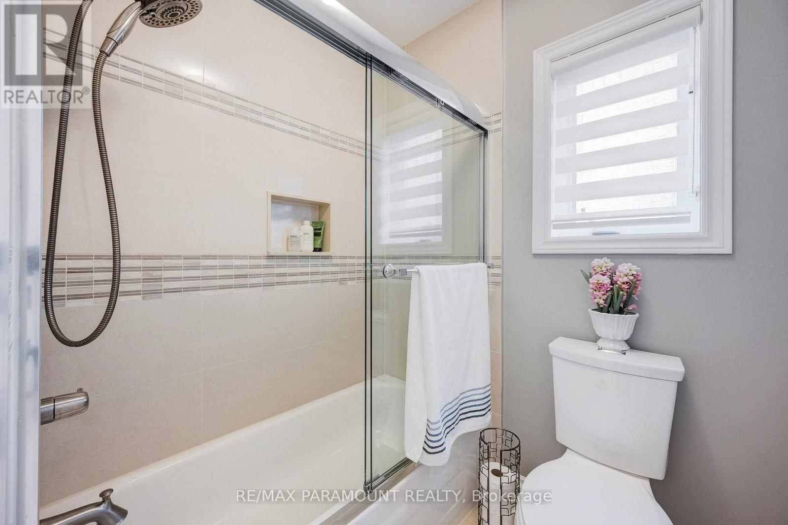 1122 LAMPLIGHT WAY Image 25