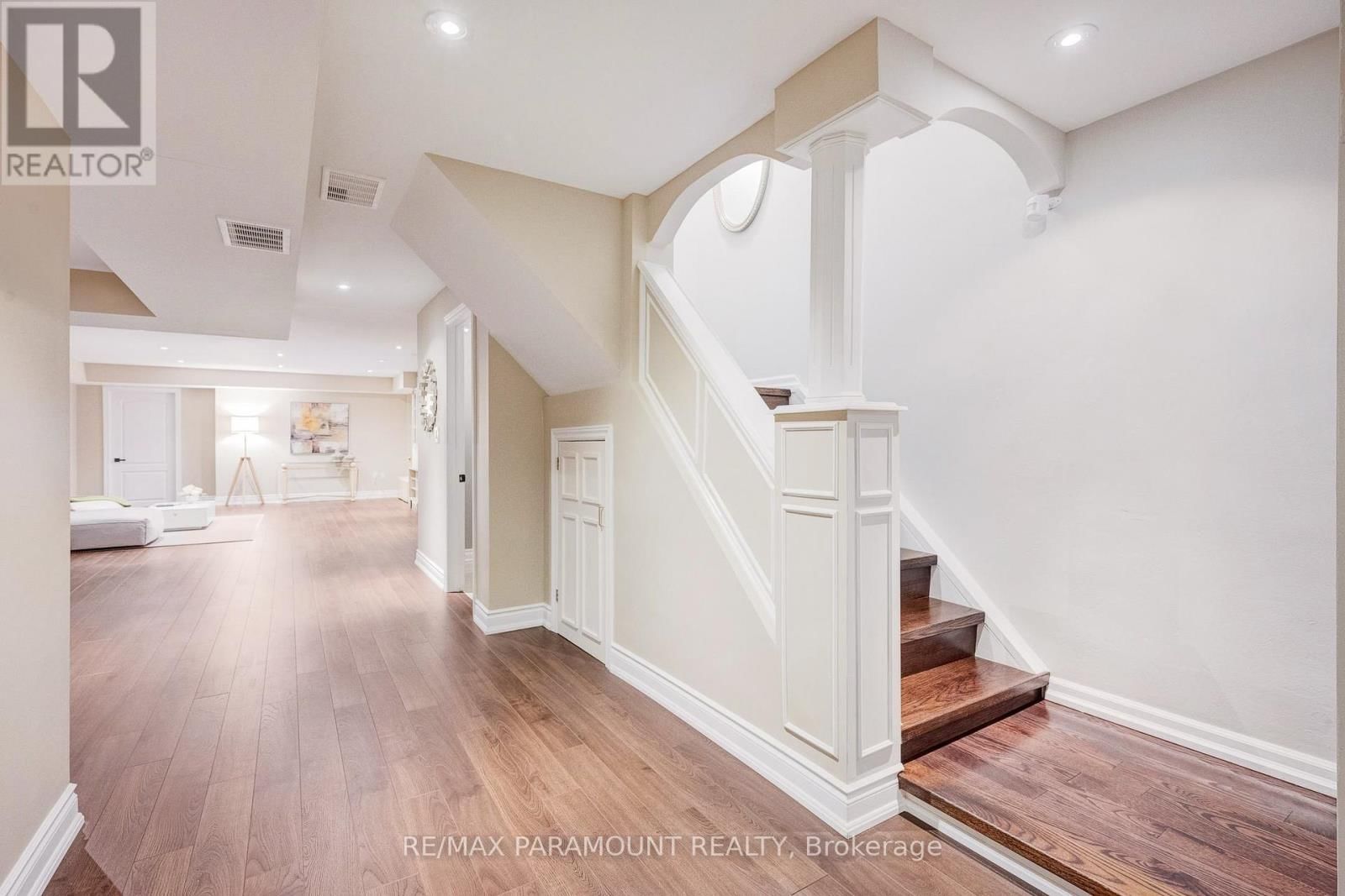 1122 LAMPLIGHT WAY Image 30