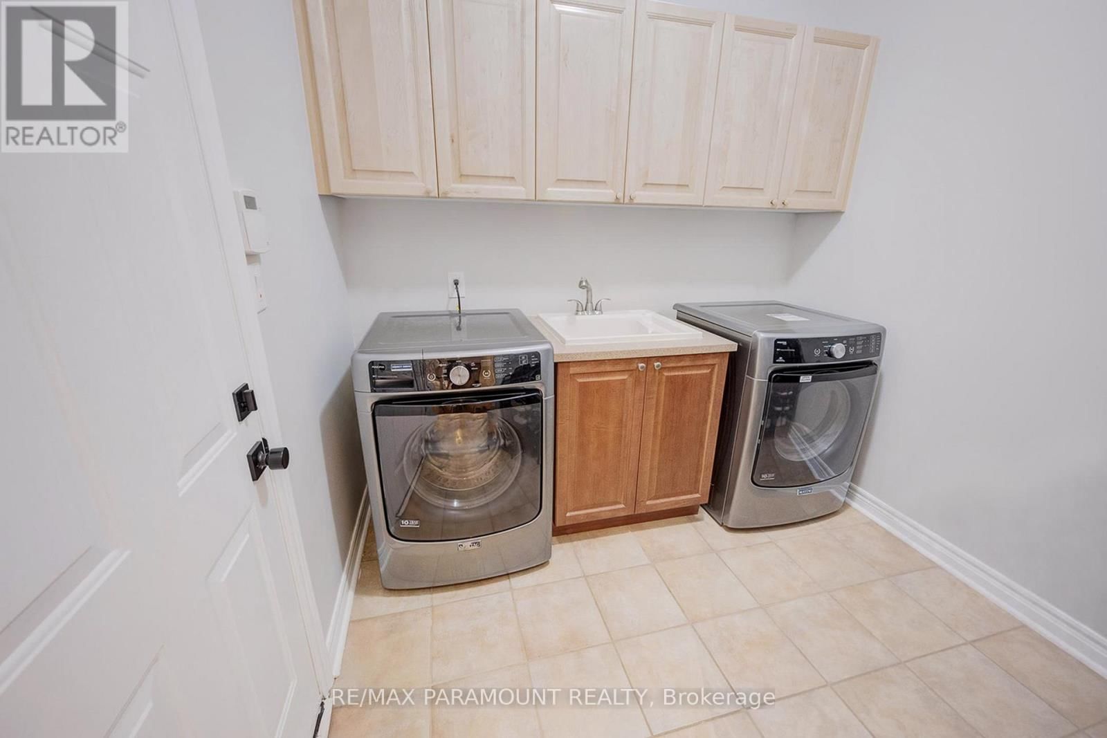 1122 LAMPLIGHT WAY Image 36