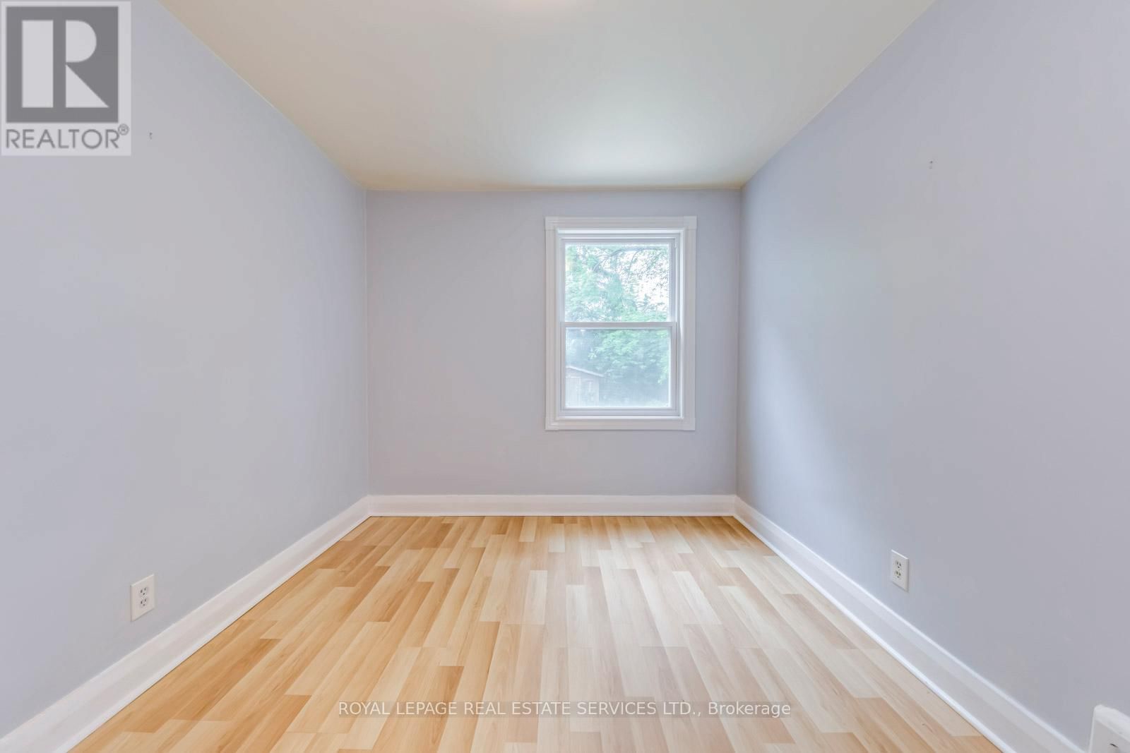 75 ELMA STREET Image 15