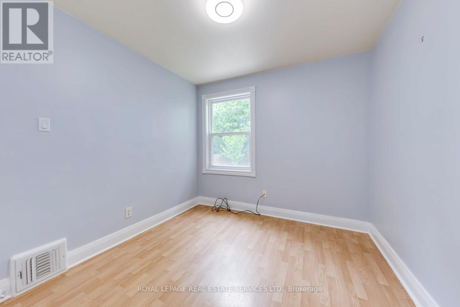 75 ELMA STREET Image 18