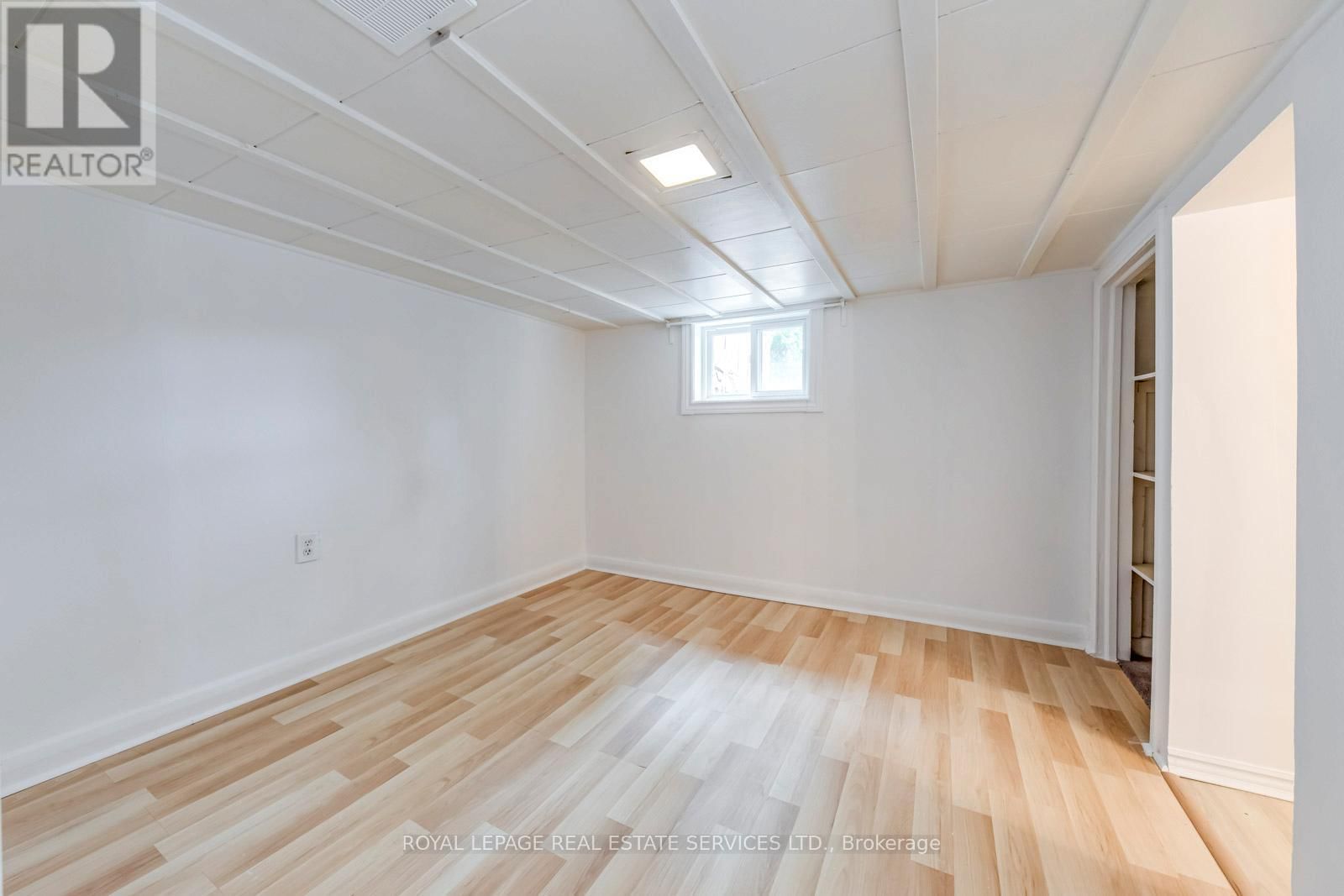 75 ELMA STREET Image 22