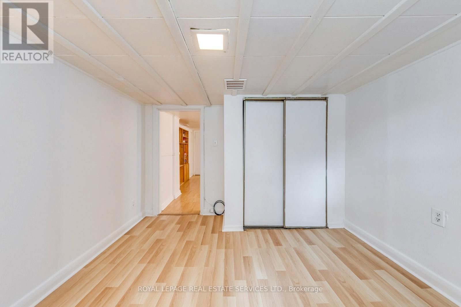 75 ELMA STREET Image 23