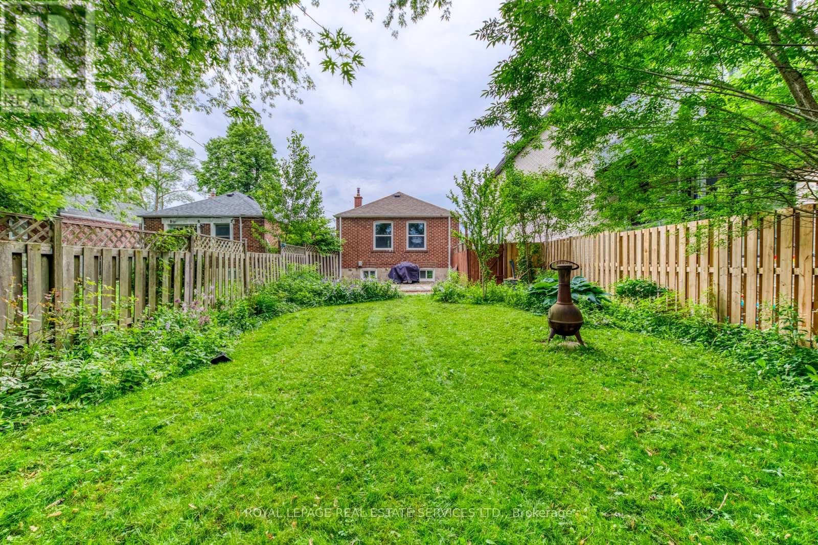 75 ELMA STREET Image 25