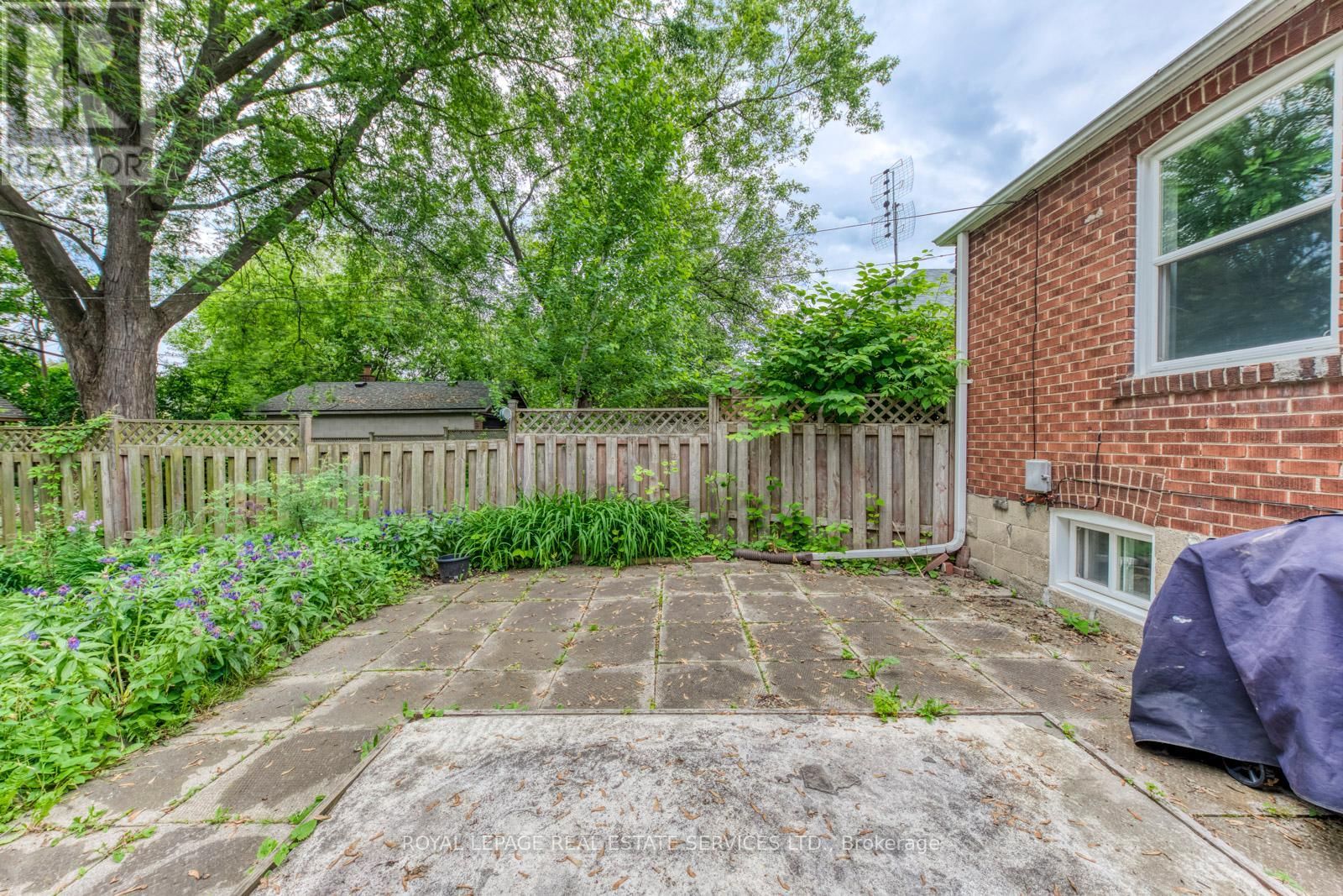 75 ELMA STREET Image 27