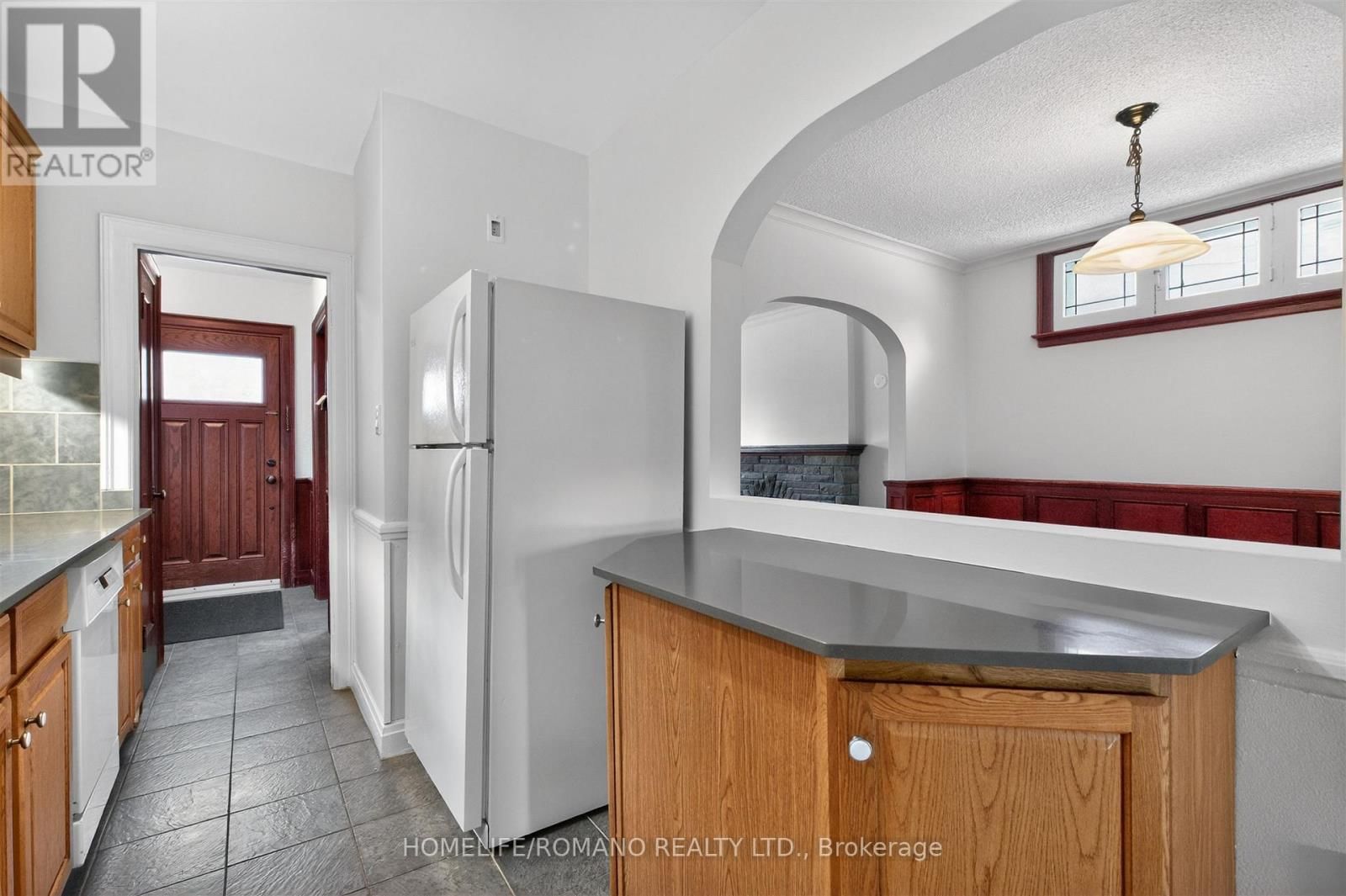 9 LITTLE AVENUE Image 15