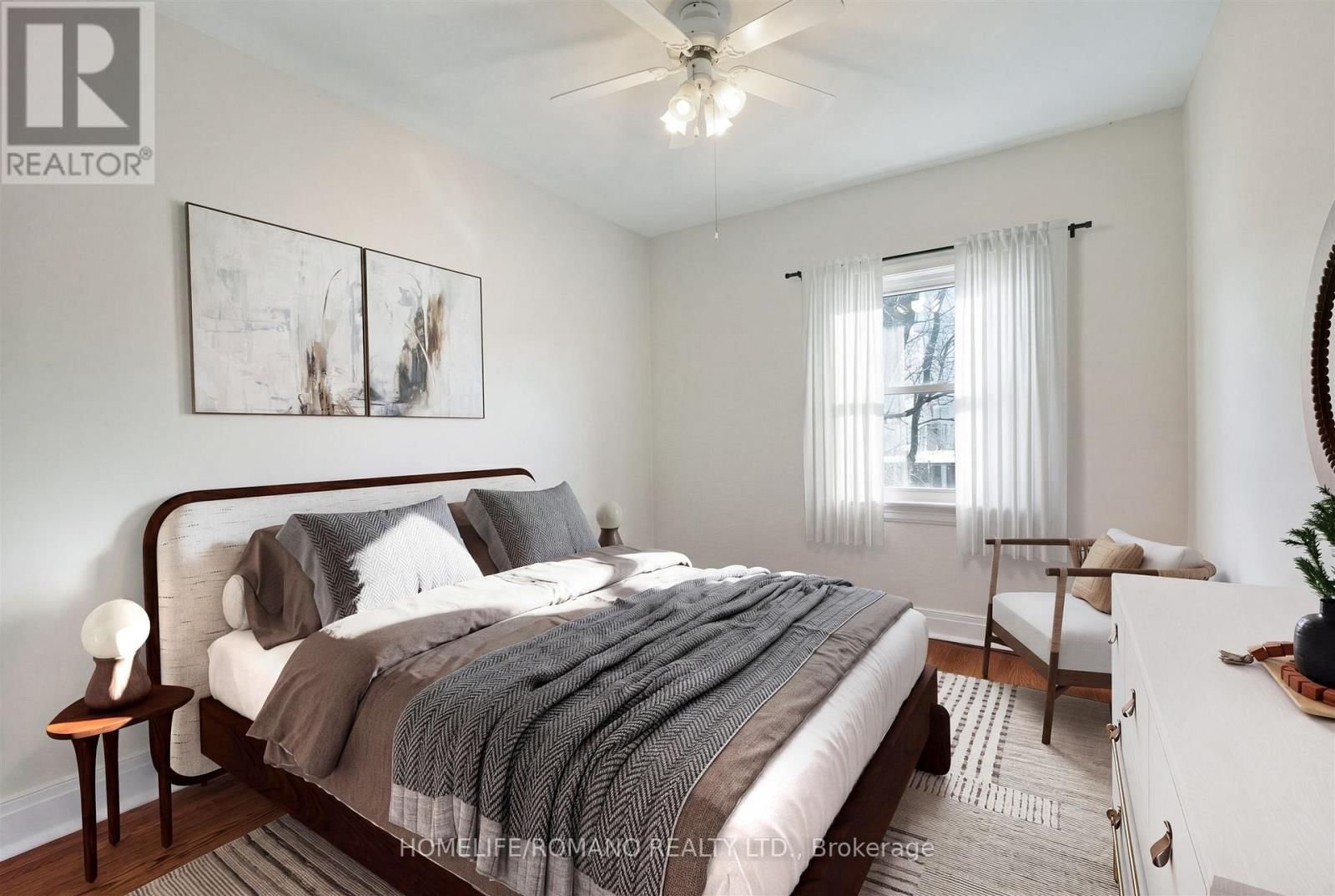 9 LITTLE AVENUE Image 20