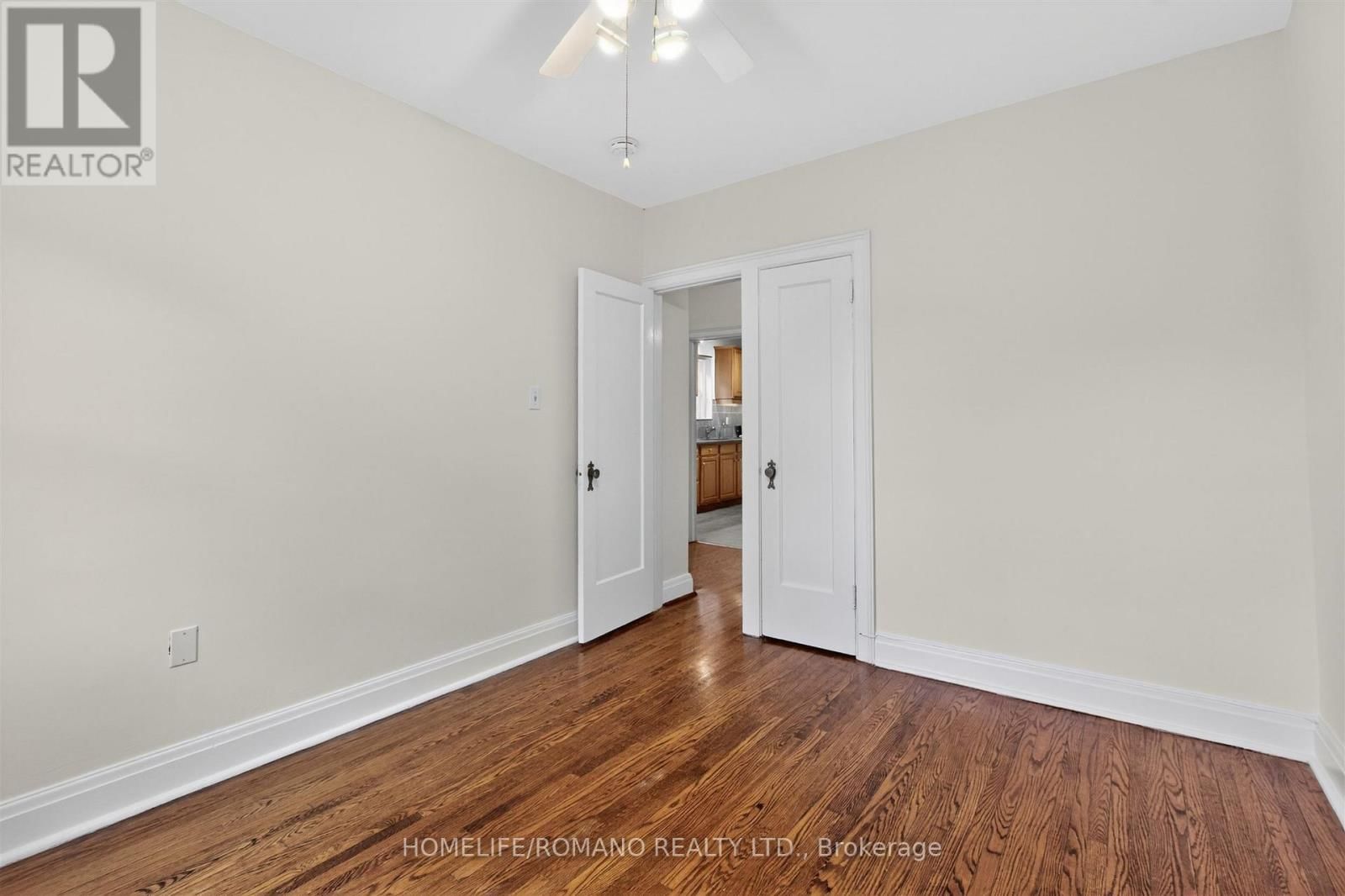 9 LITTLE AVENUE Image 22