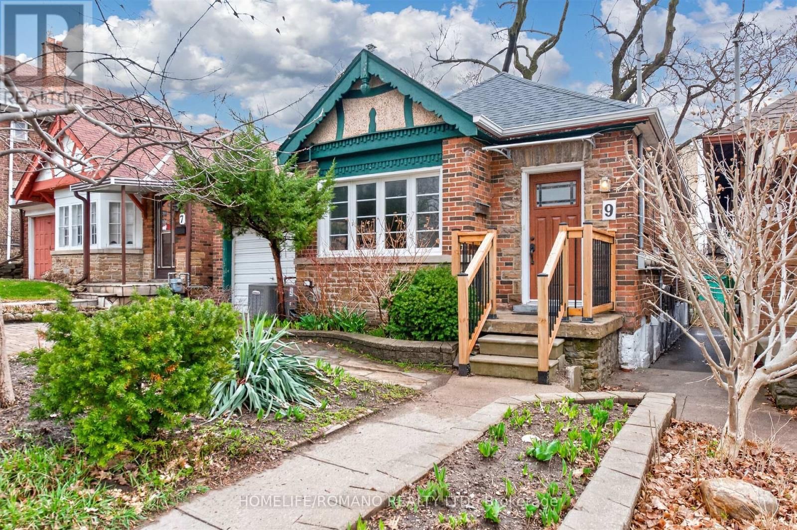 9 LITTLE AVENUE Image 3