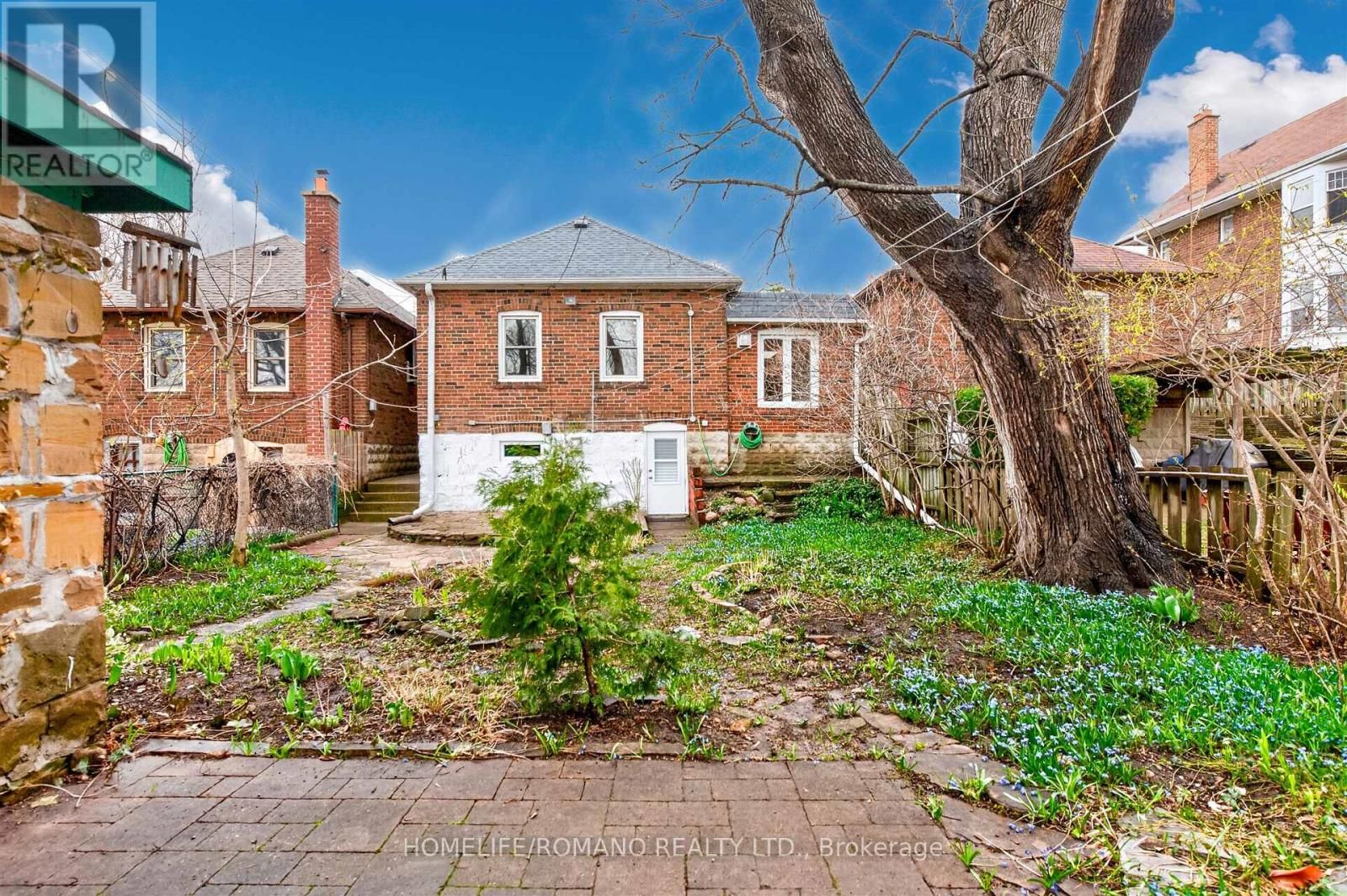 9 LITTLE AVENUE Image 38