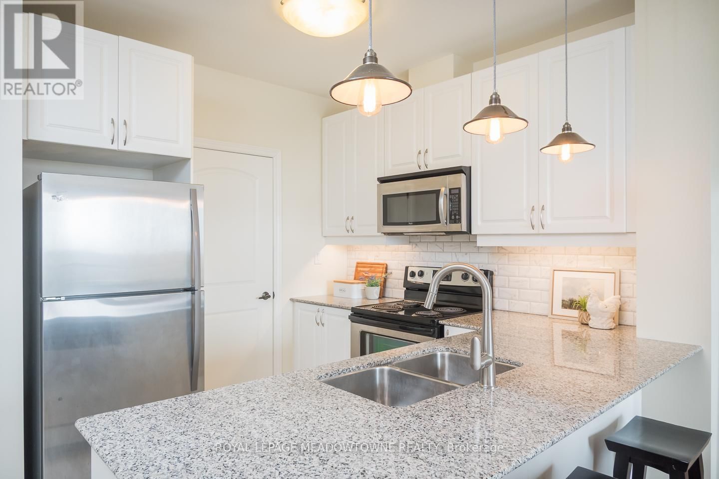 609 - 383 MAIN STREET EAST Image 13