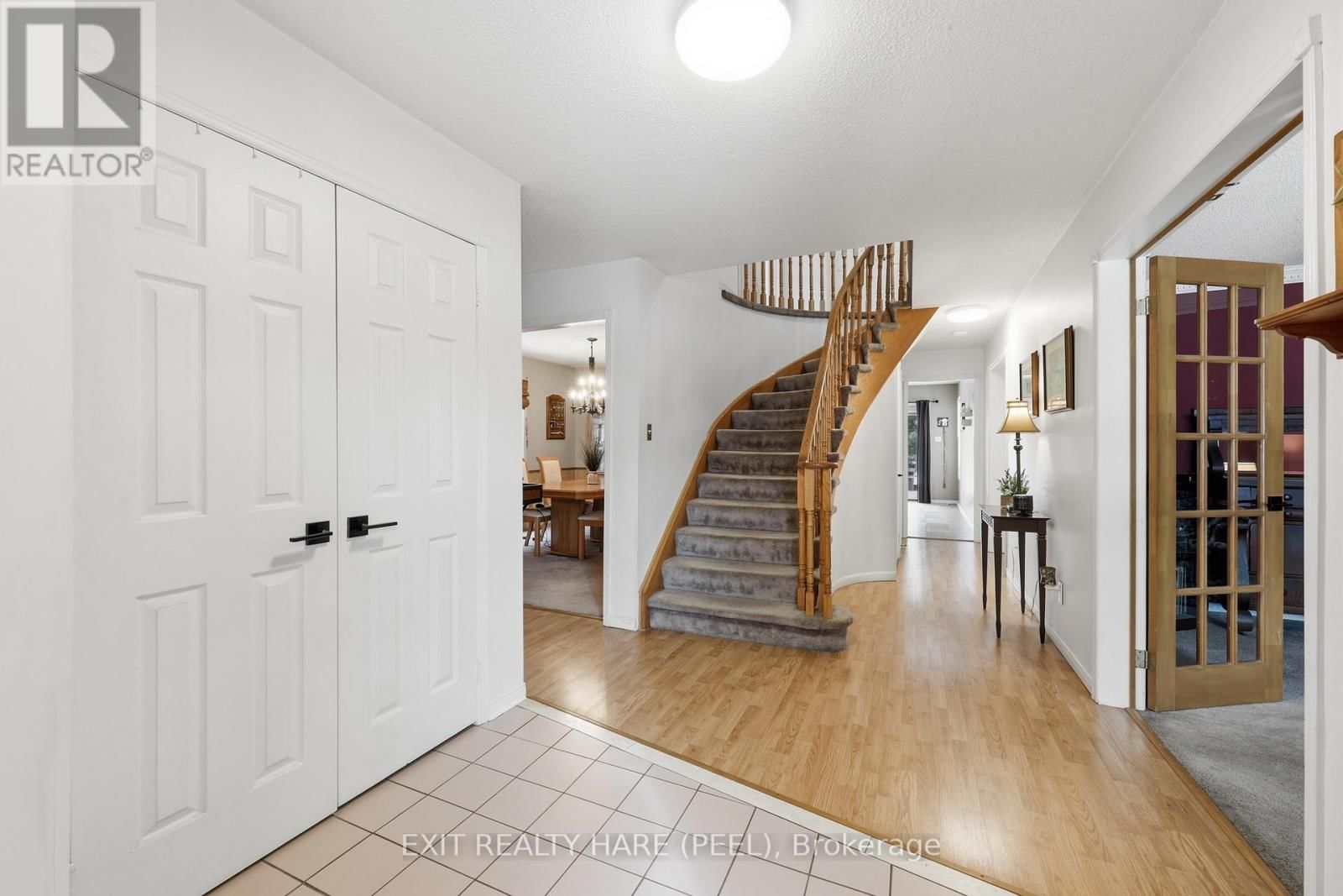 77 LORD SIMCOE DRIVE Image 6