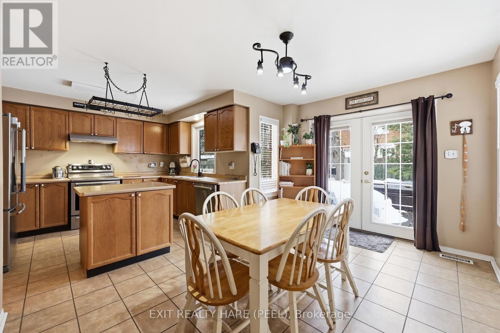 77 LORD SIMCOE DRIVE Image 9