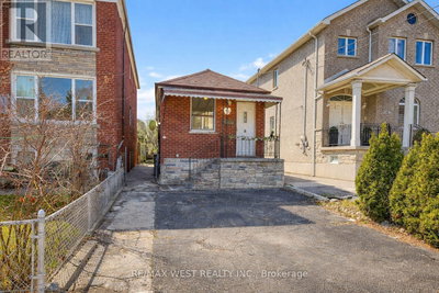 538 McRoberts Avenue | Toronto (Caledonia-Fairbank) | Image