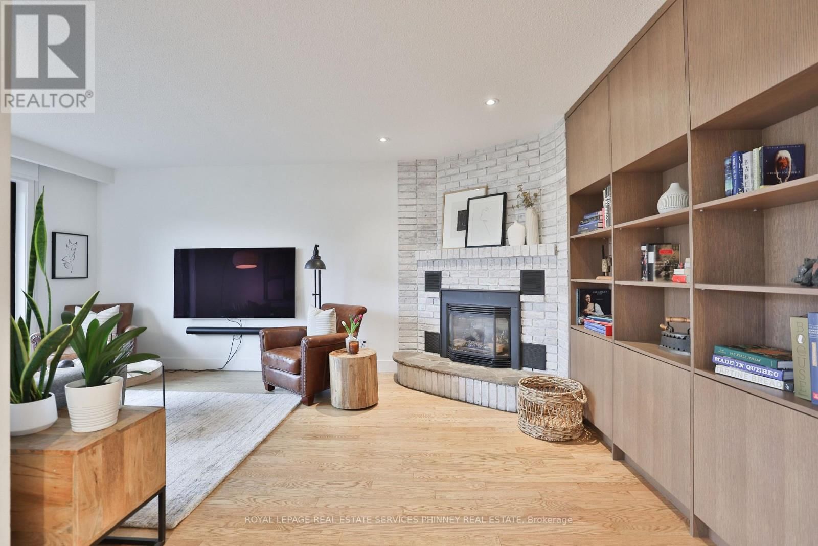 3 SHAVER AVENUE SOUTH Image 17