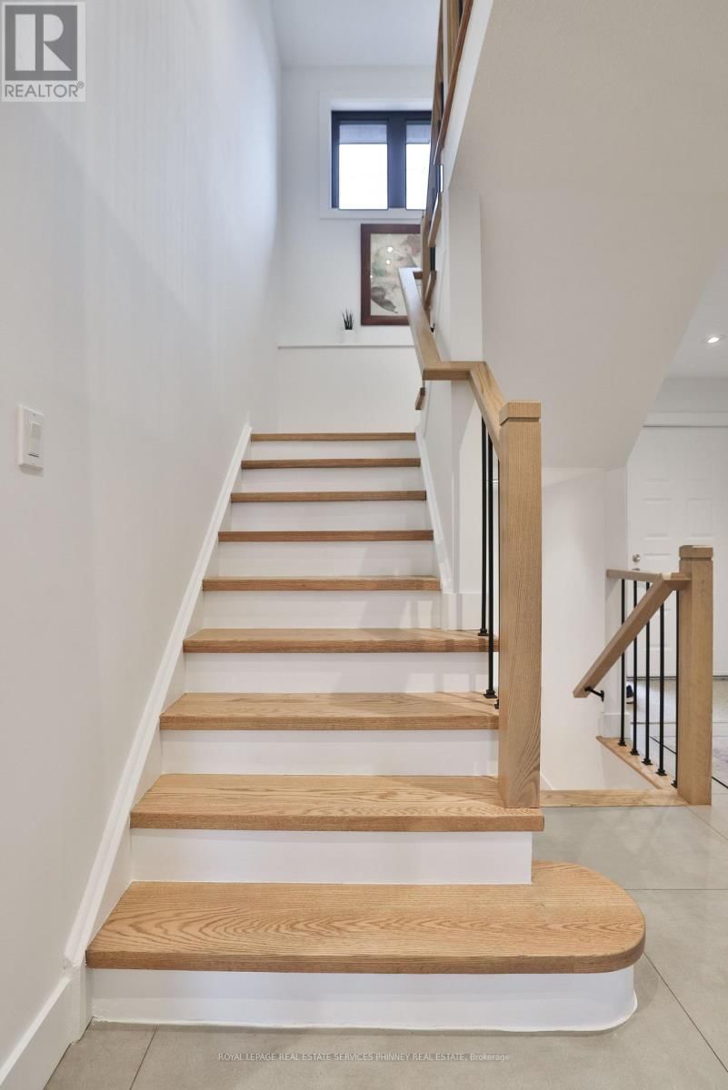 3 SHAVER AVENUE SOUTH Image 33