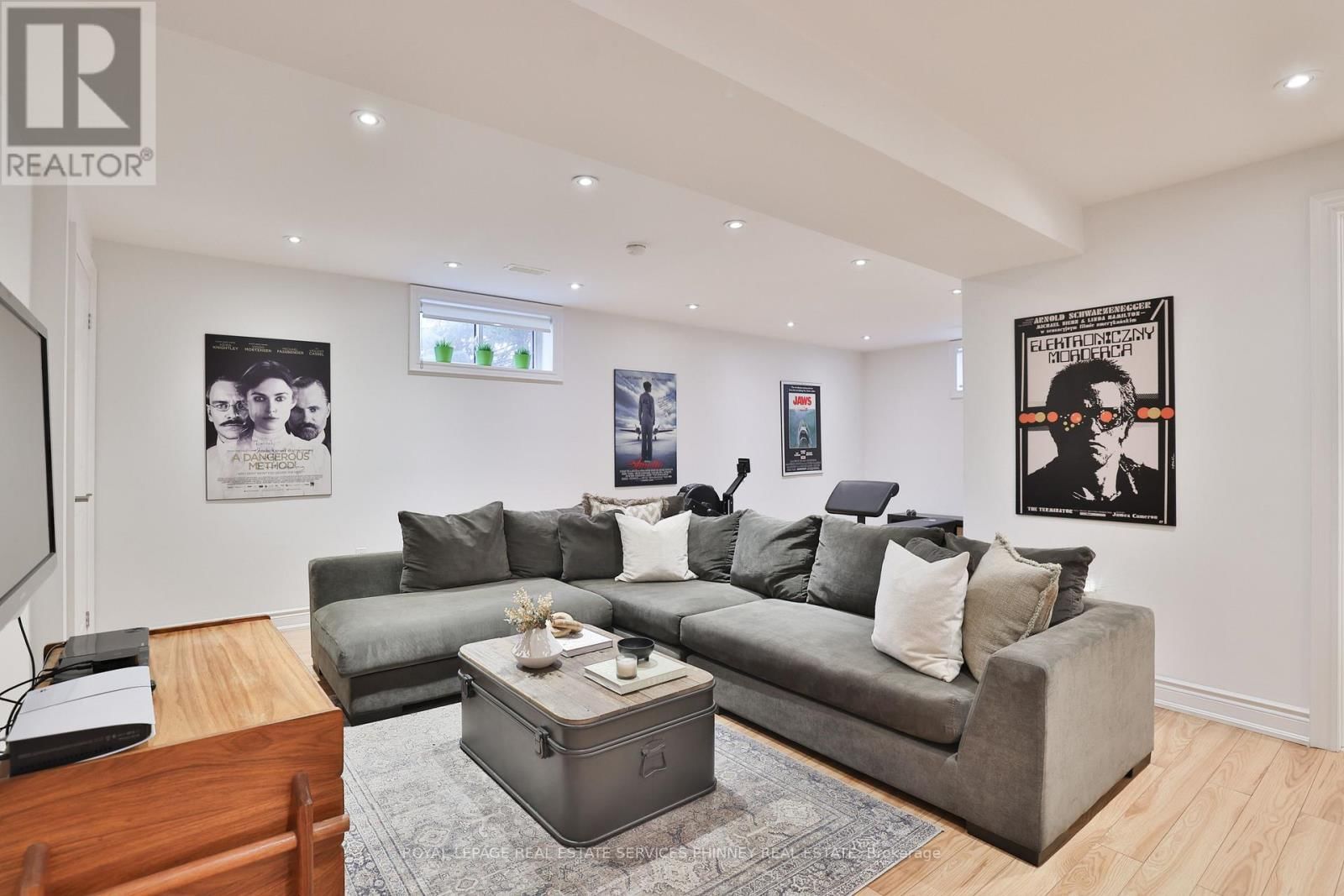 3 SHAVER AVENUE SOUTH Image 35