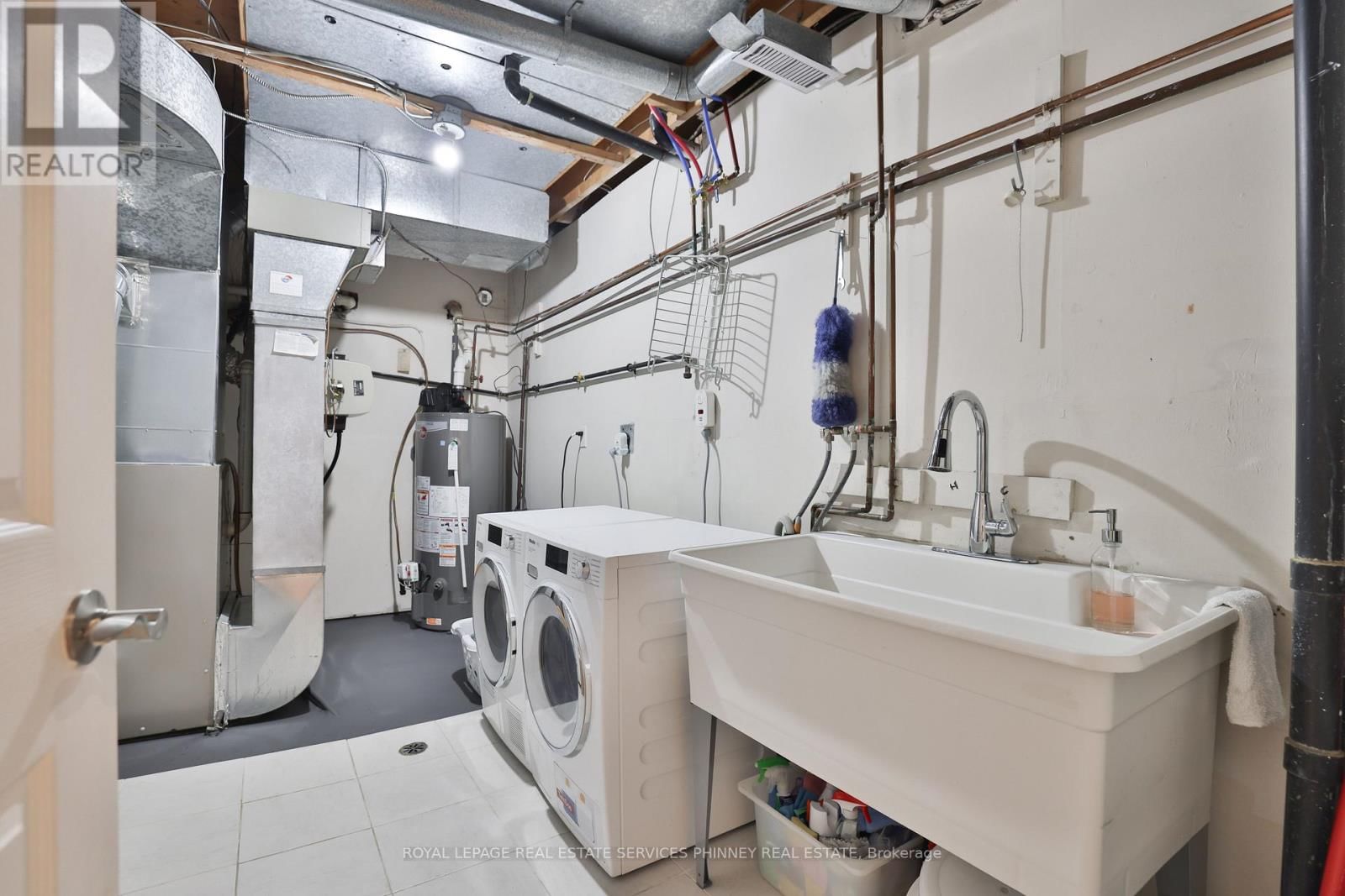 3 SHAVER AVENUE SOUTH Image 38