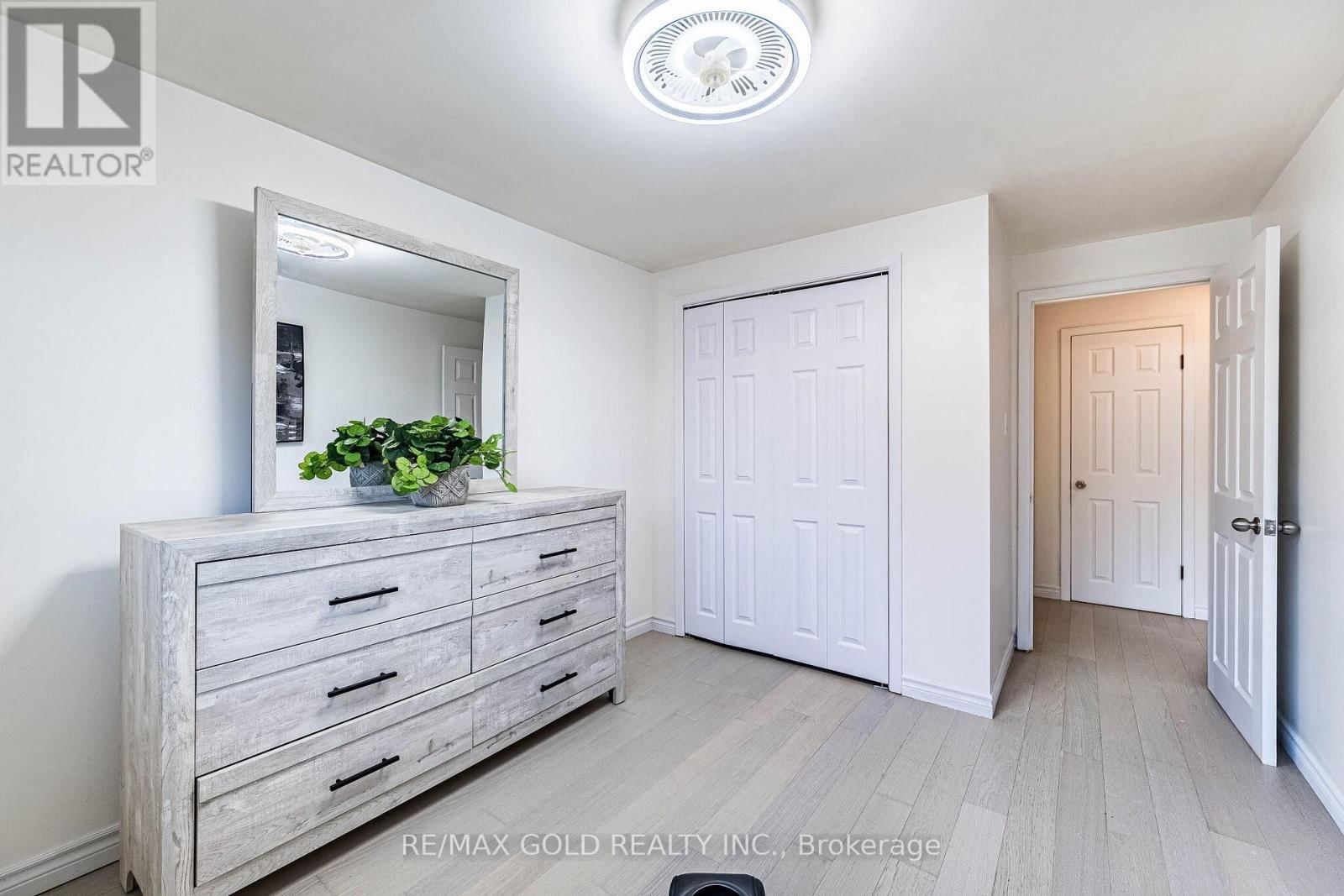 52 GARFIELD CRESCENT Image 6