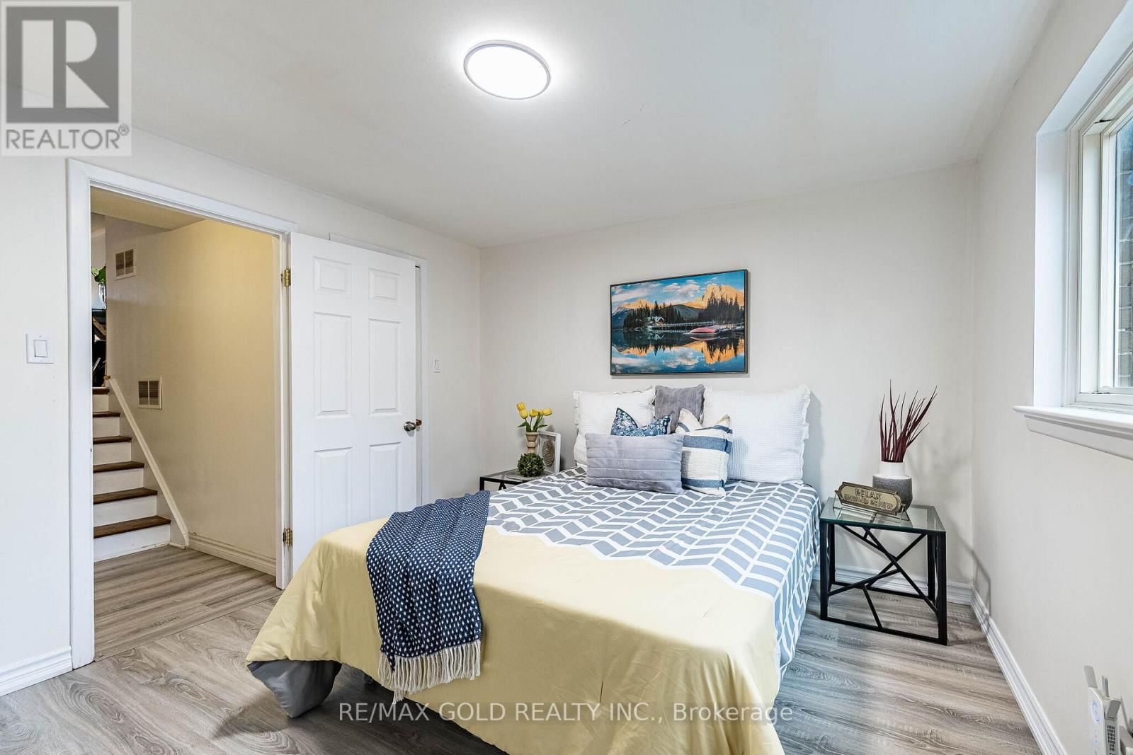 52 GARFIELD CRESCENT Image 8