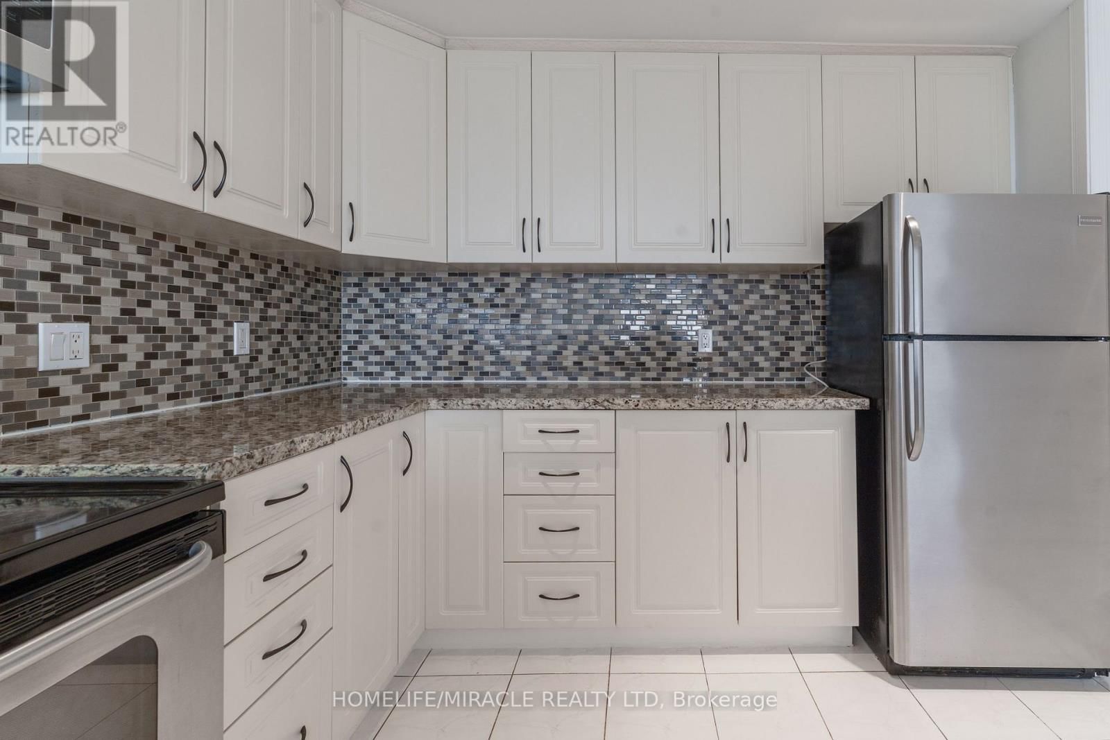 2203 - 234 ALBION ROAD Image 1