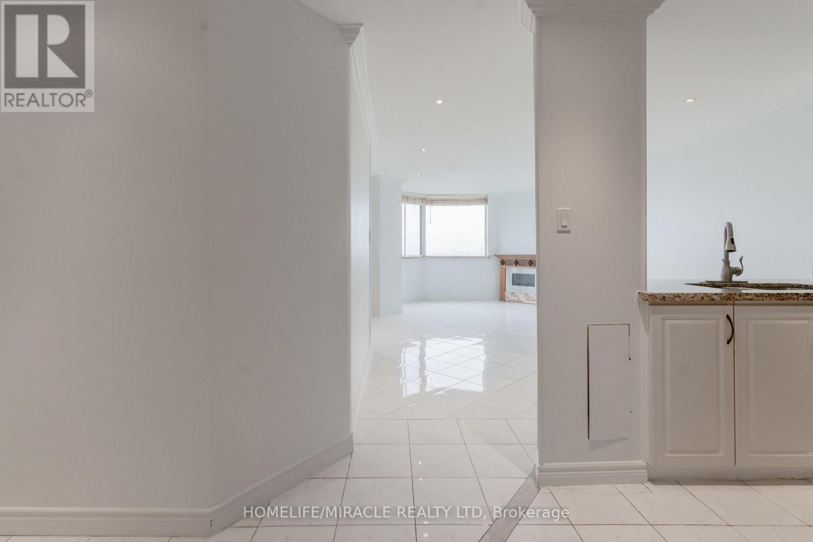 2203 - 234 ALBION ROAD Image 10