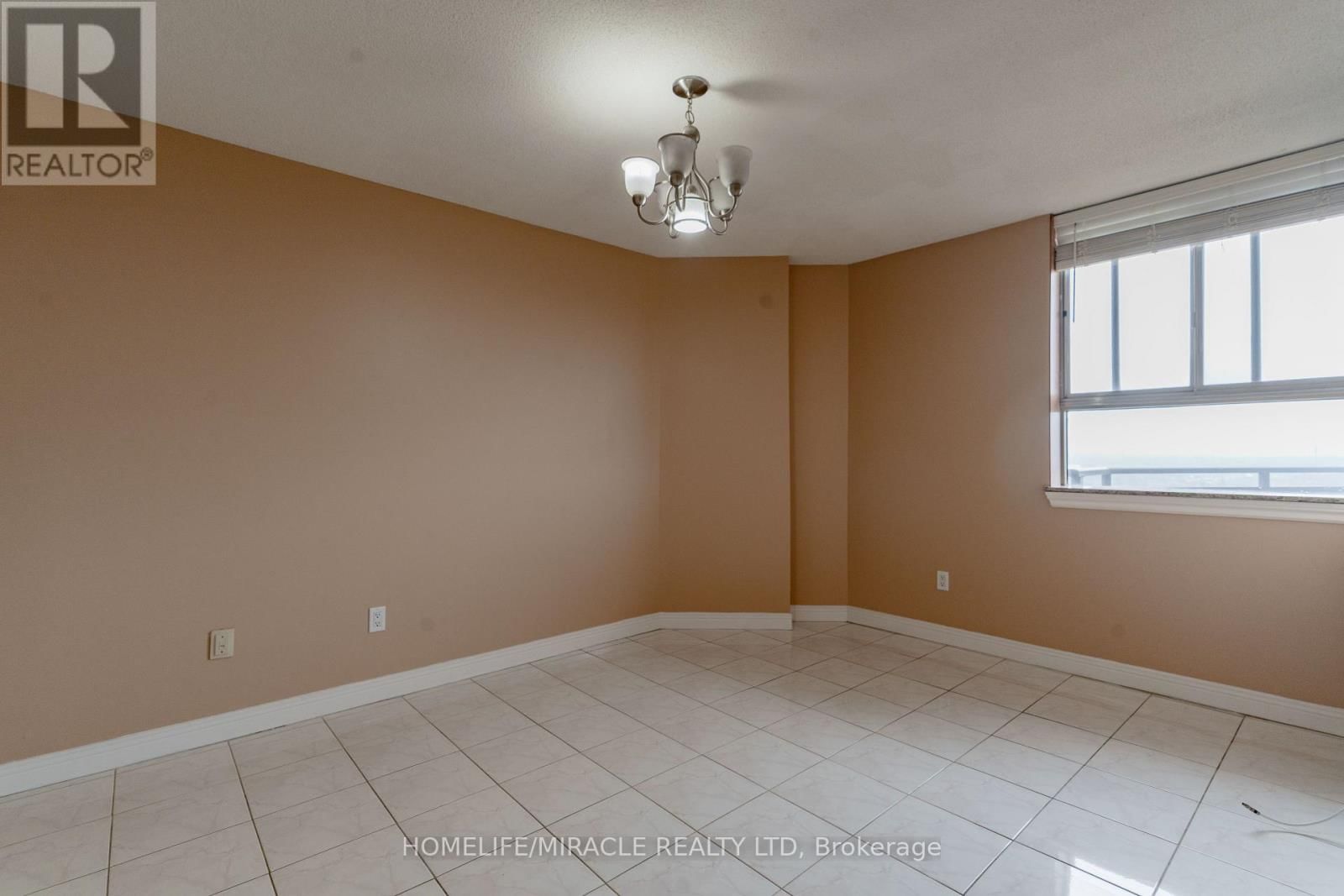 2203 - 234 ALBION ROAD Image 23