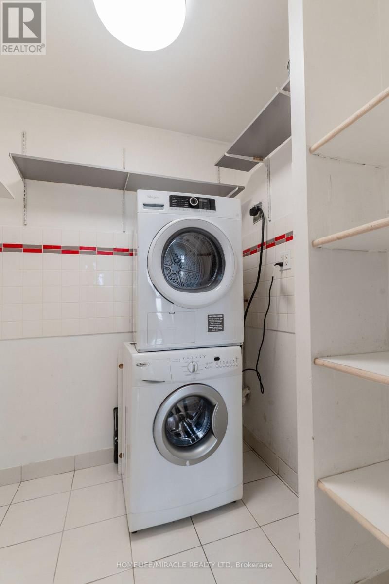 2203 - 234 ALBION ROAD Image 33