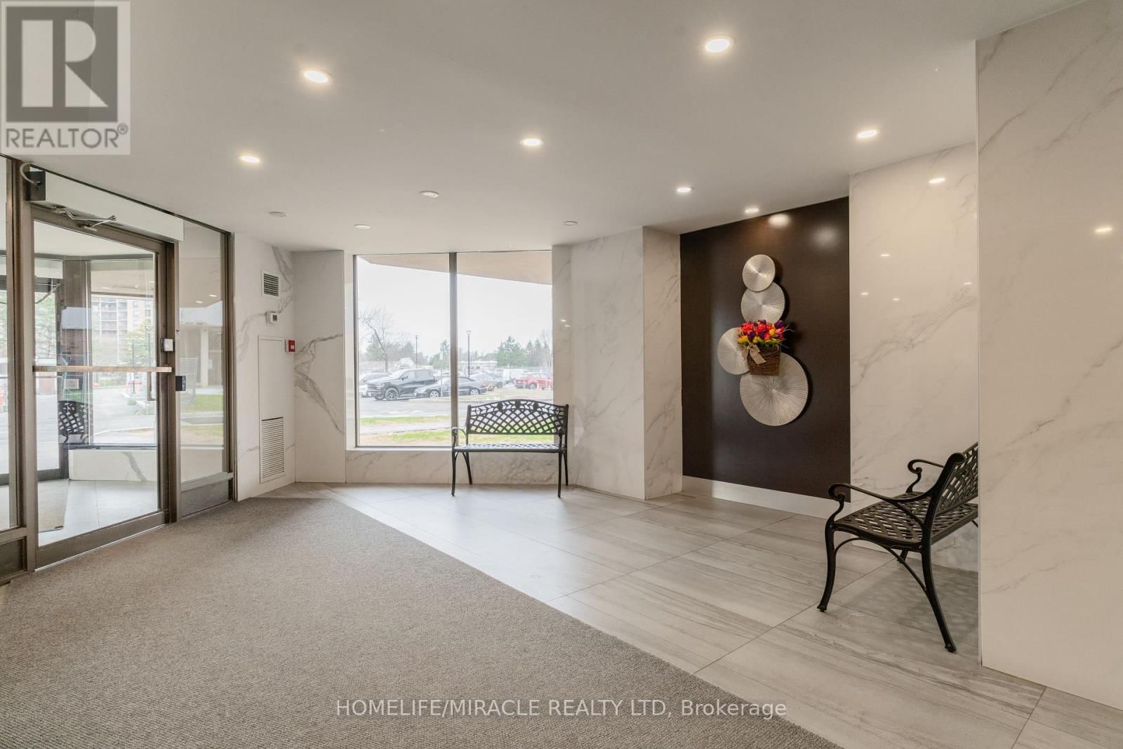 2203 - 234 ALBION ROAD Image 38