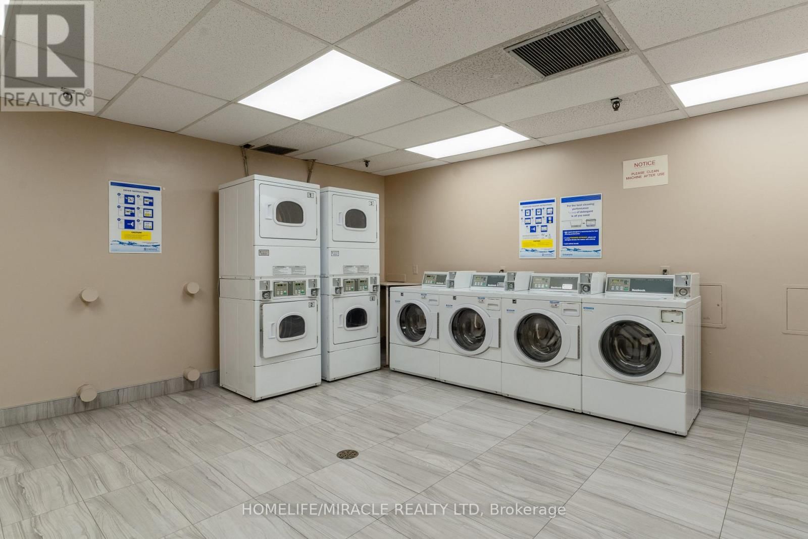 2203 - 234 ALBION ROAD Image 45