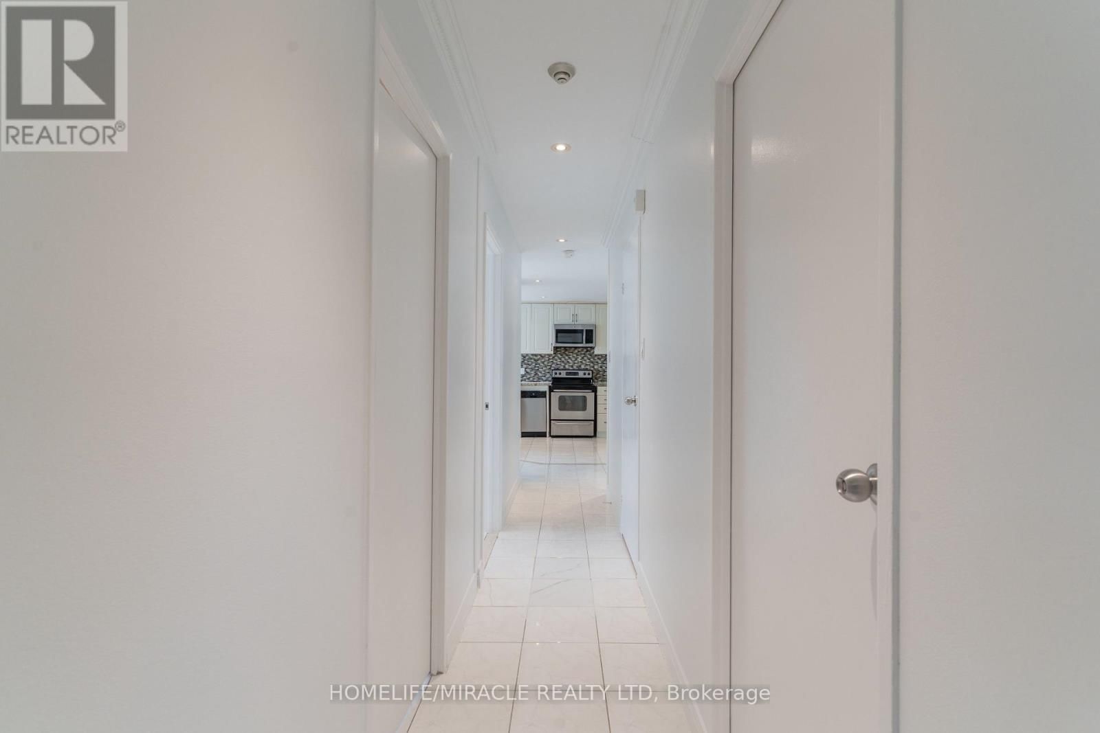 2203 - 234 ALBION ROAD Image 9