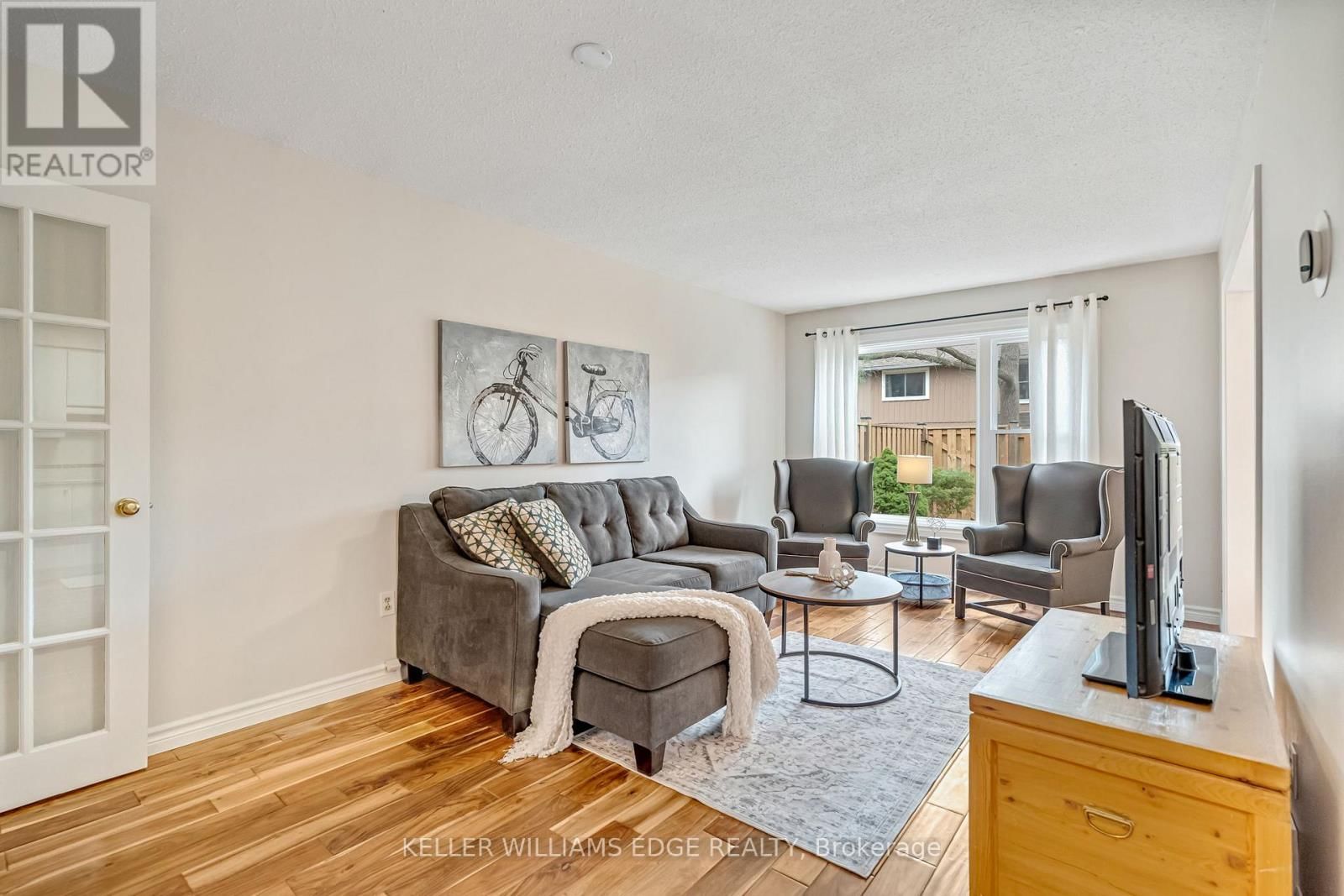 5 - 2185 FAIRCHILD BOULEVARD Image 8