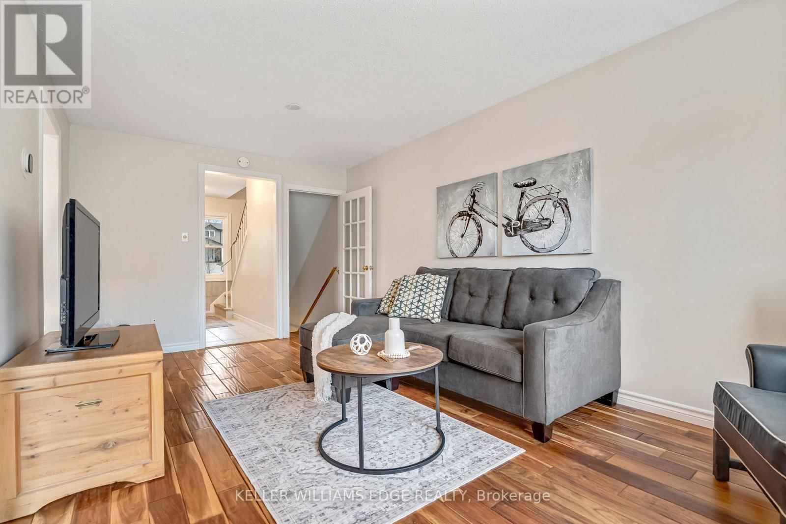 5 - 2185 FAIRCHILD BOULEVARD Image 9