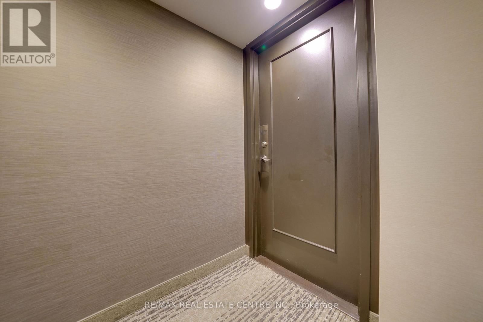 2104 - 4470 TUCANA COURT Image 2