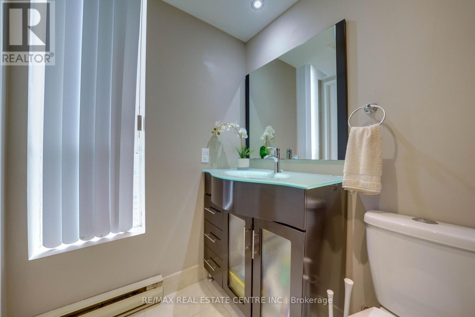 2104 - 4470 TUCANA COURT Image 22