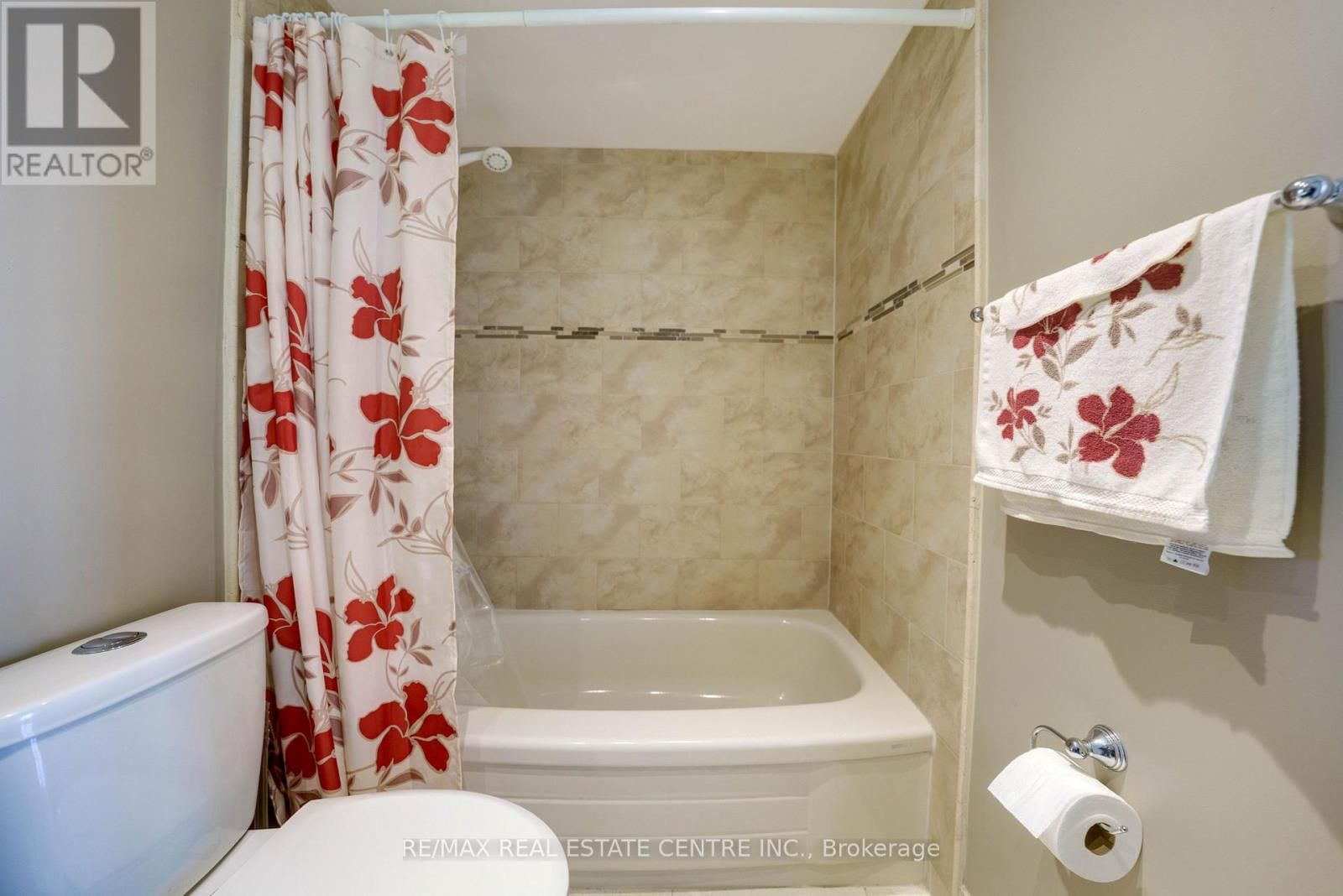 2104 - 4470 TUCANA COURT Image 27