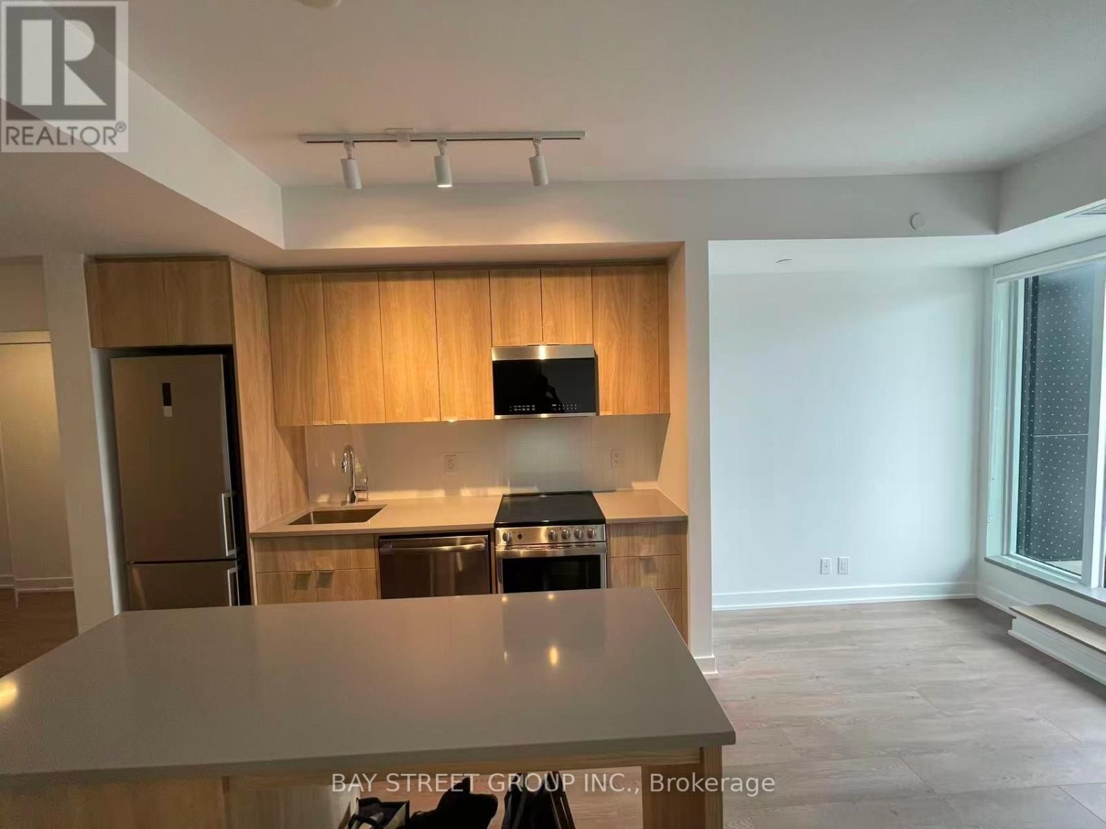 511 - 1660 BLOOR STREET WEST Image 8