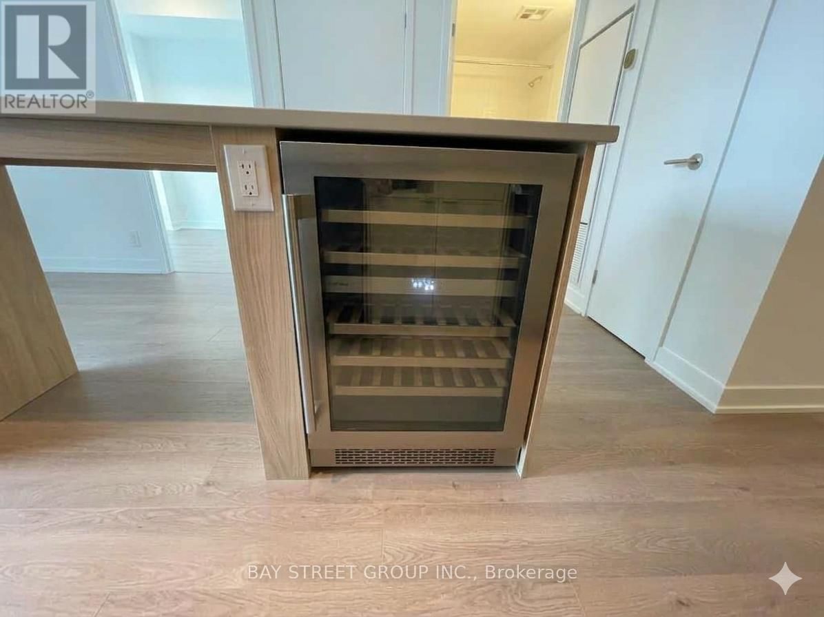 511 - 1660 BLOOR STREET WEST Image 9