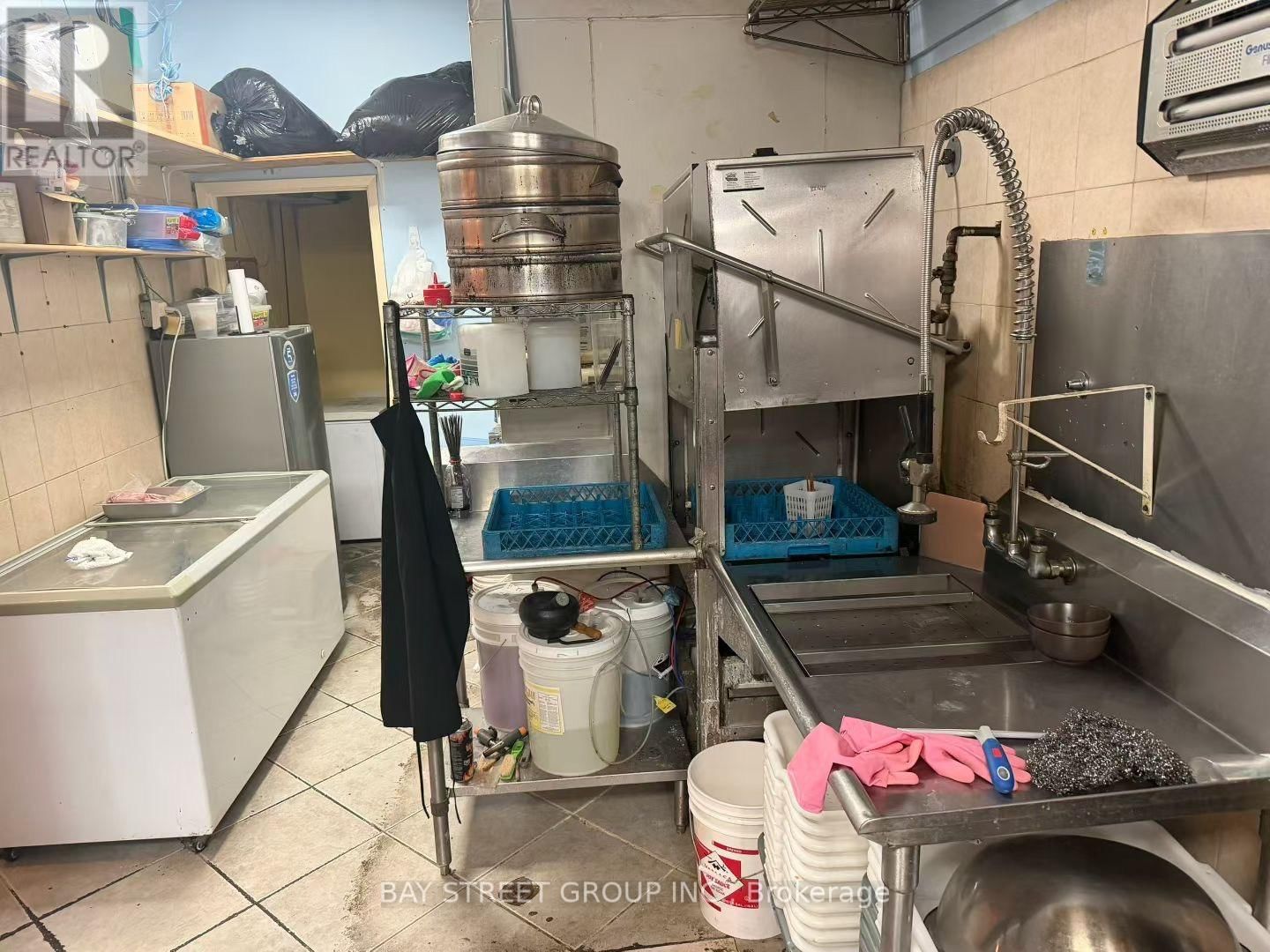 9 - 1100 DUNDAS STREET WEST Image 7