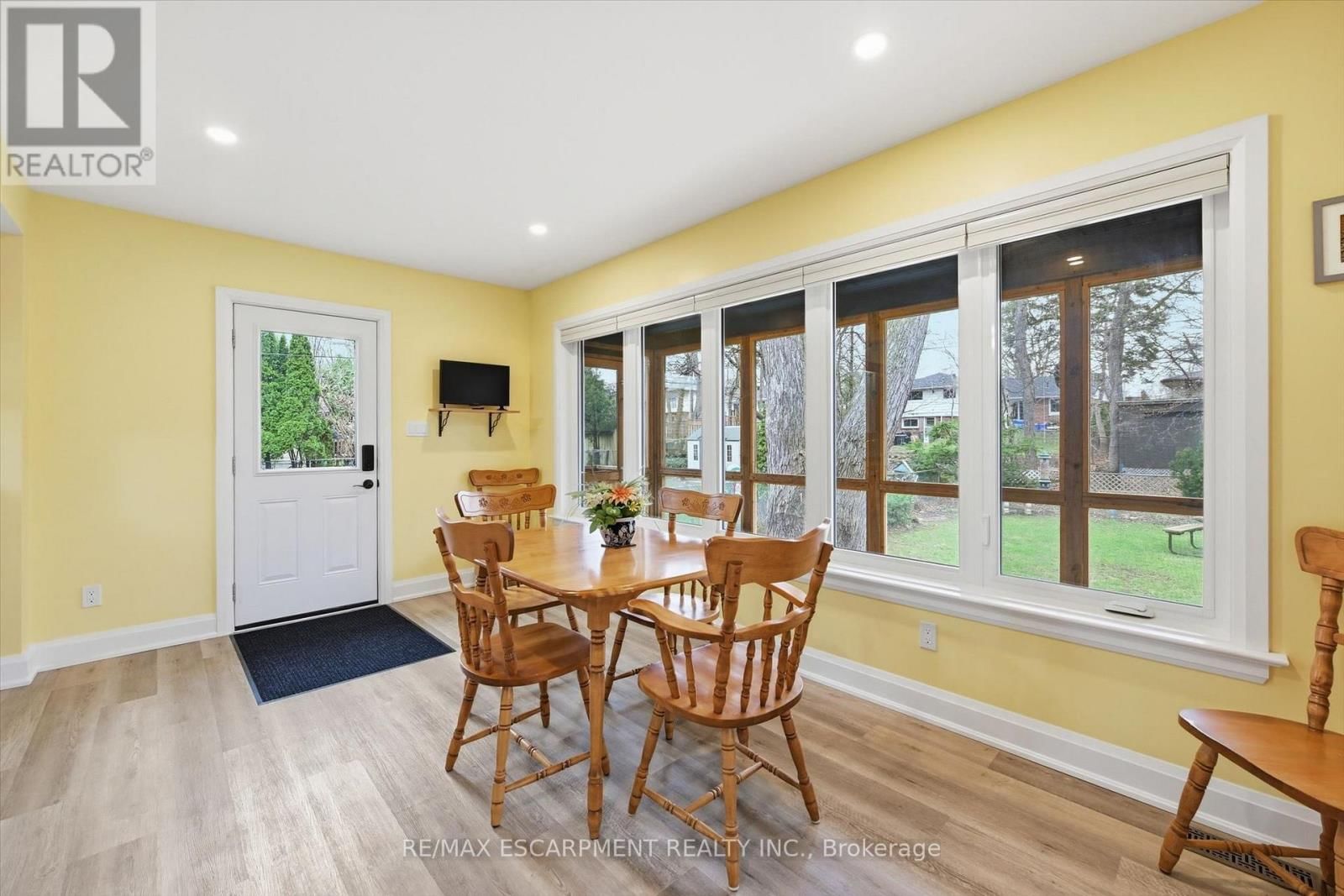 2191 MOUNT ROYAL AVENUE Image 10