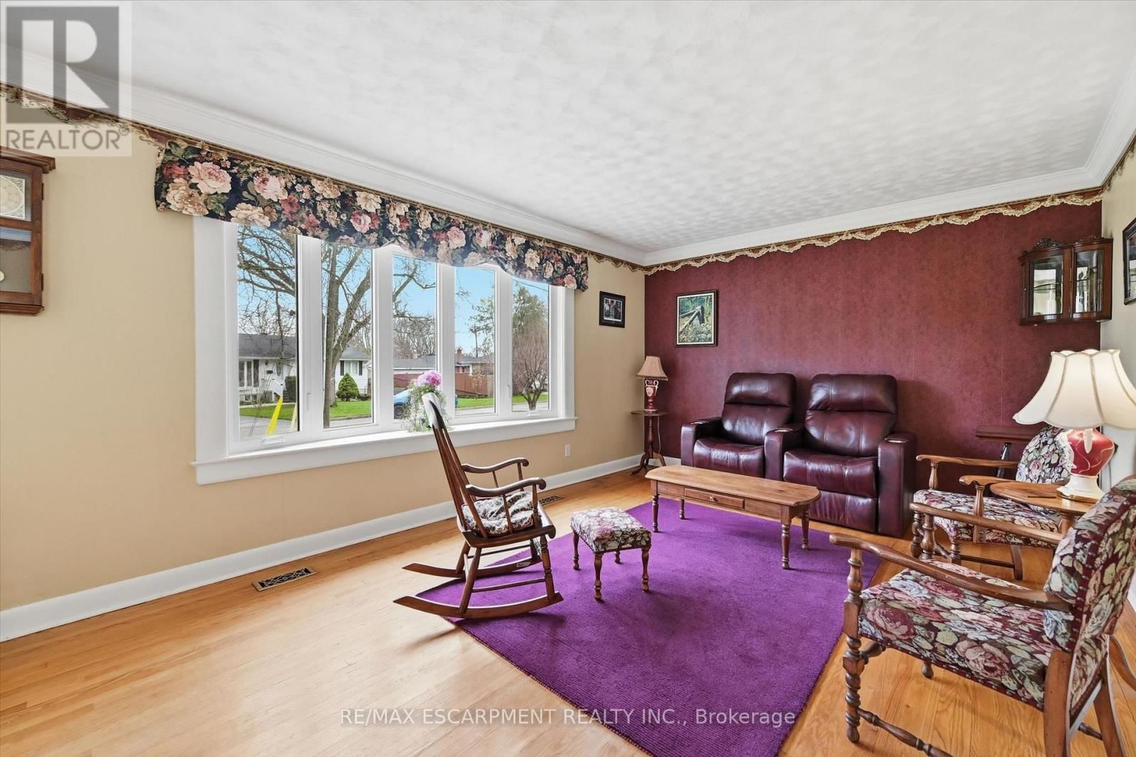 2191 MOUNT ROYAL AVENUE Image 16