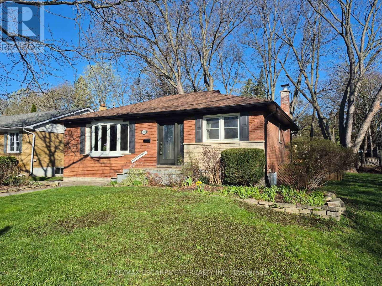 2191 MOUNT ROYAL AVENUE Image 2