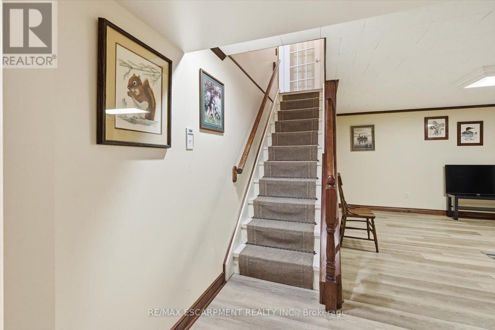 2191 MOUNT ROYAL AVENUE Image 25